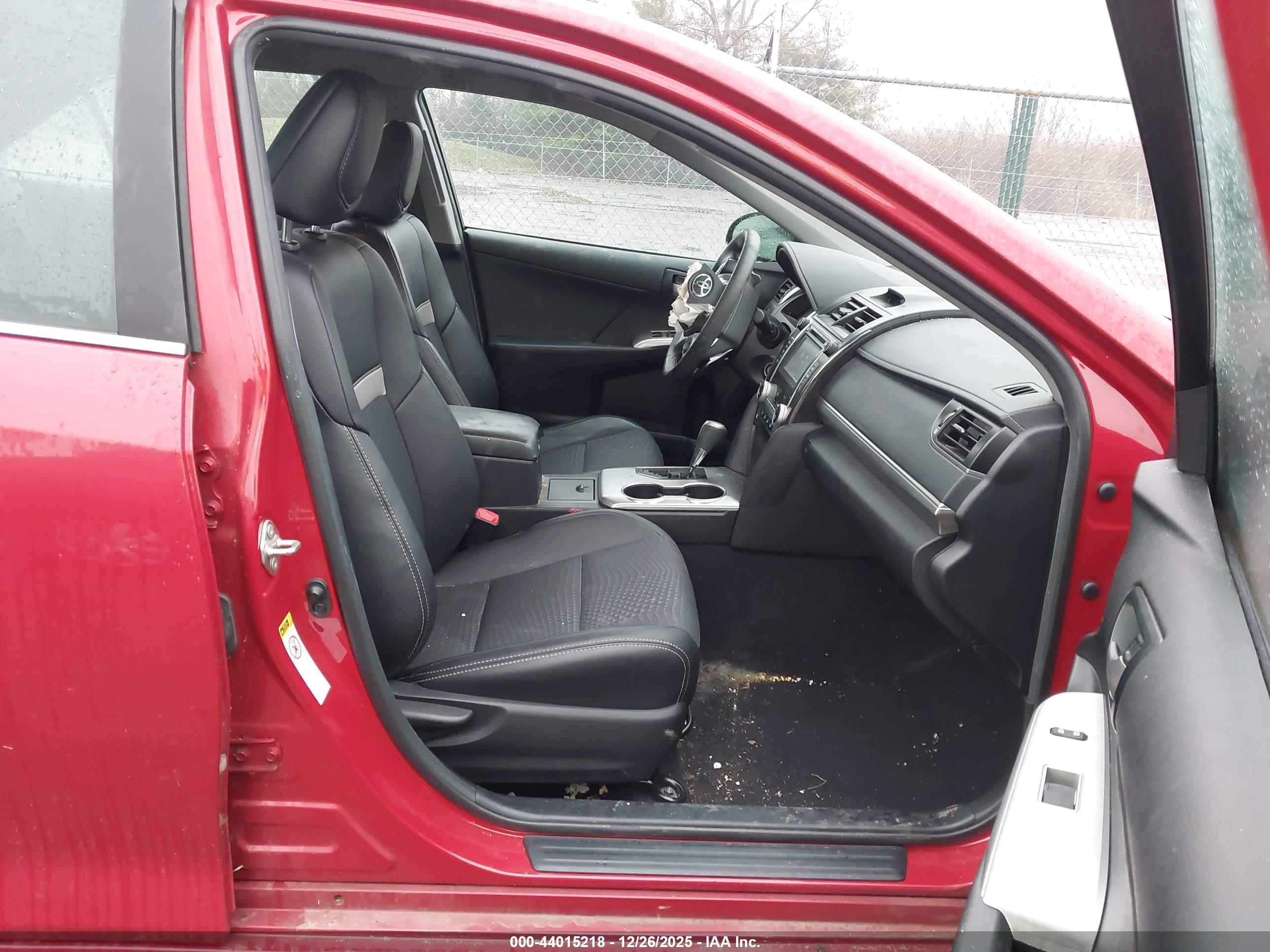 TOYOTA CAMRY image 5