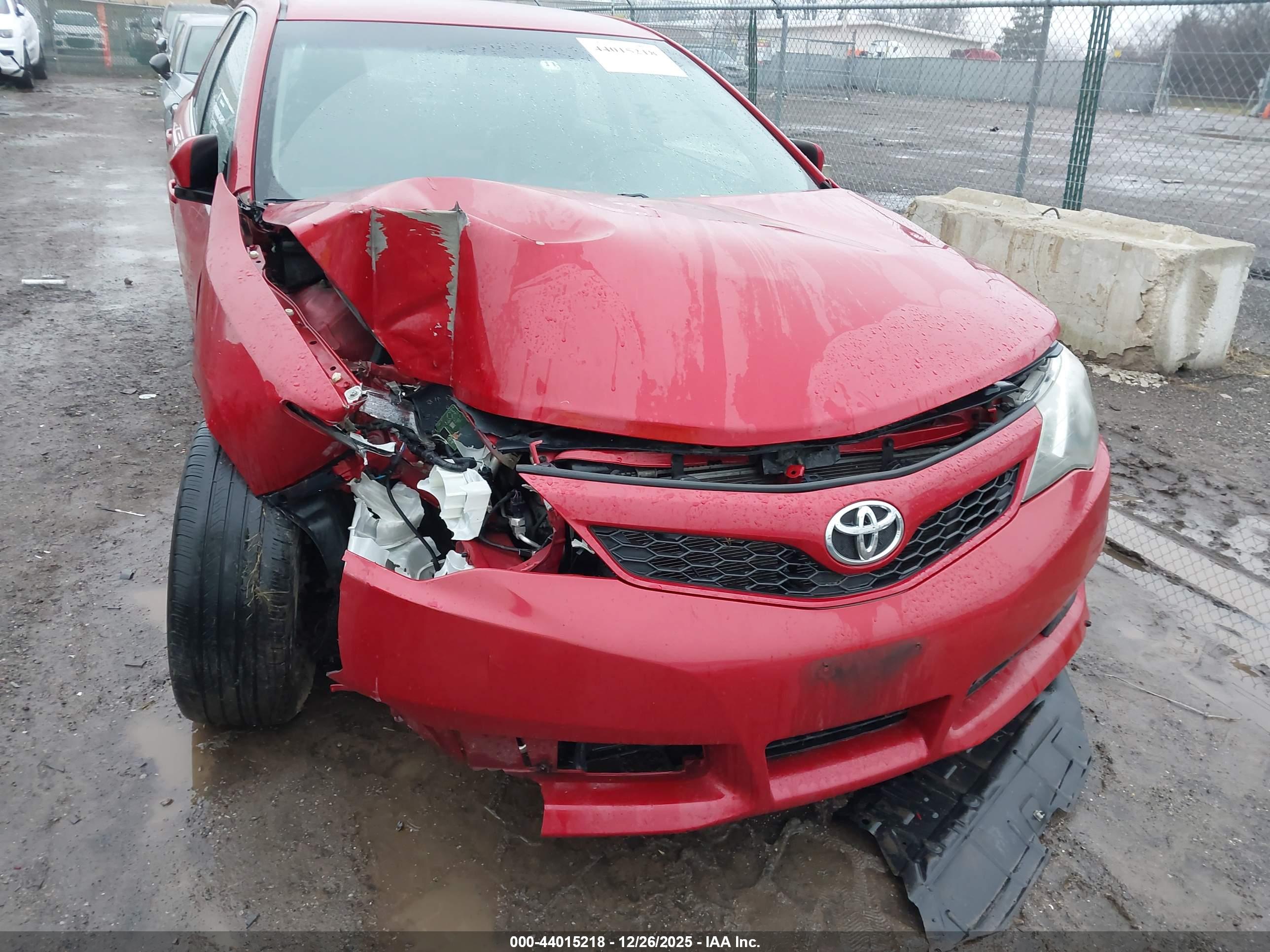 TOYOTA CAMRY image 6