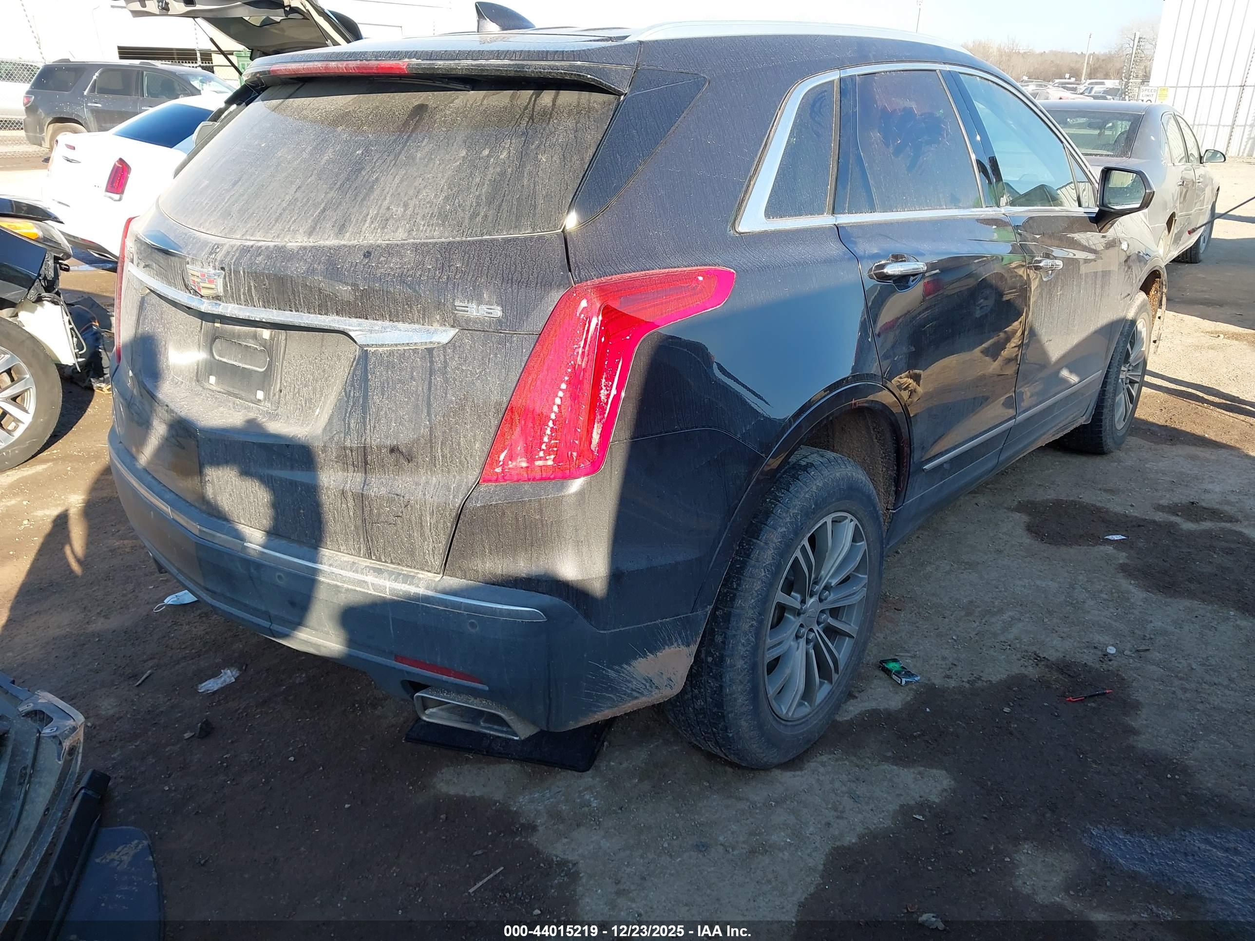 CADILLAC XT5 image 4