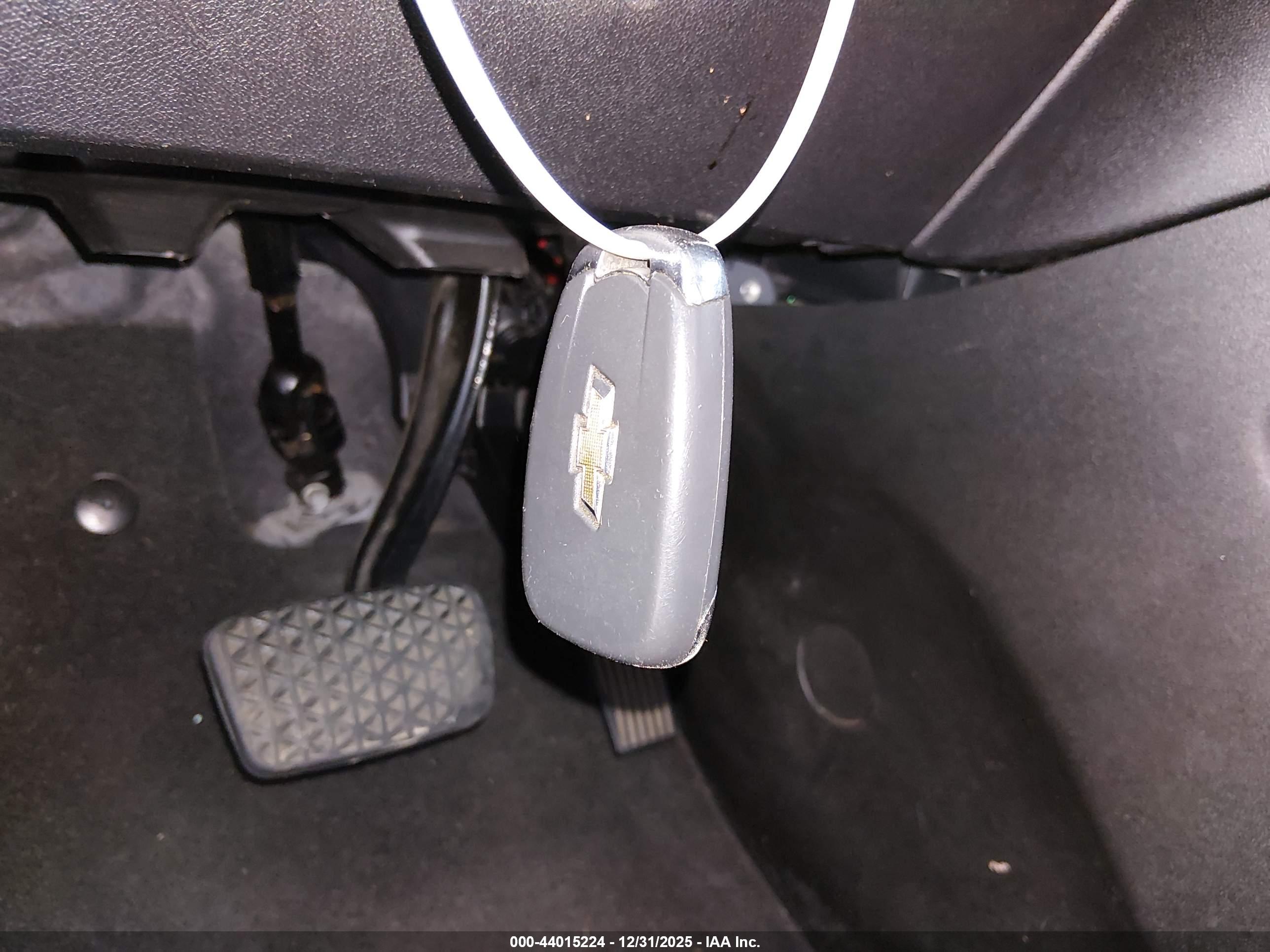 CHEVROLET EQUINOX image 11