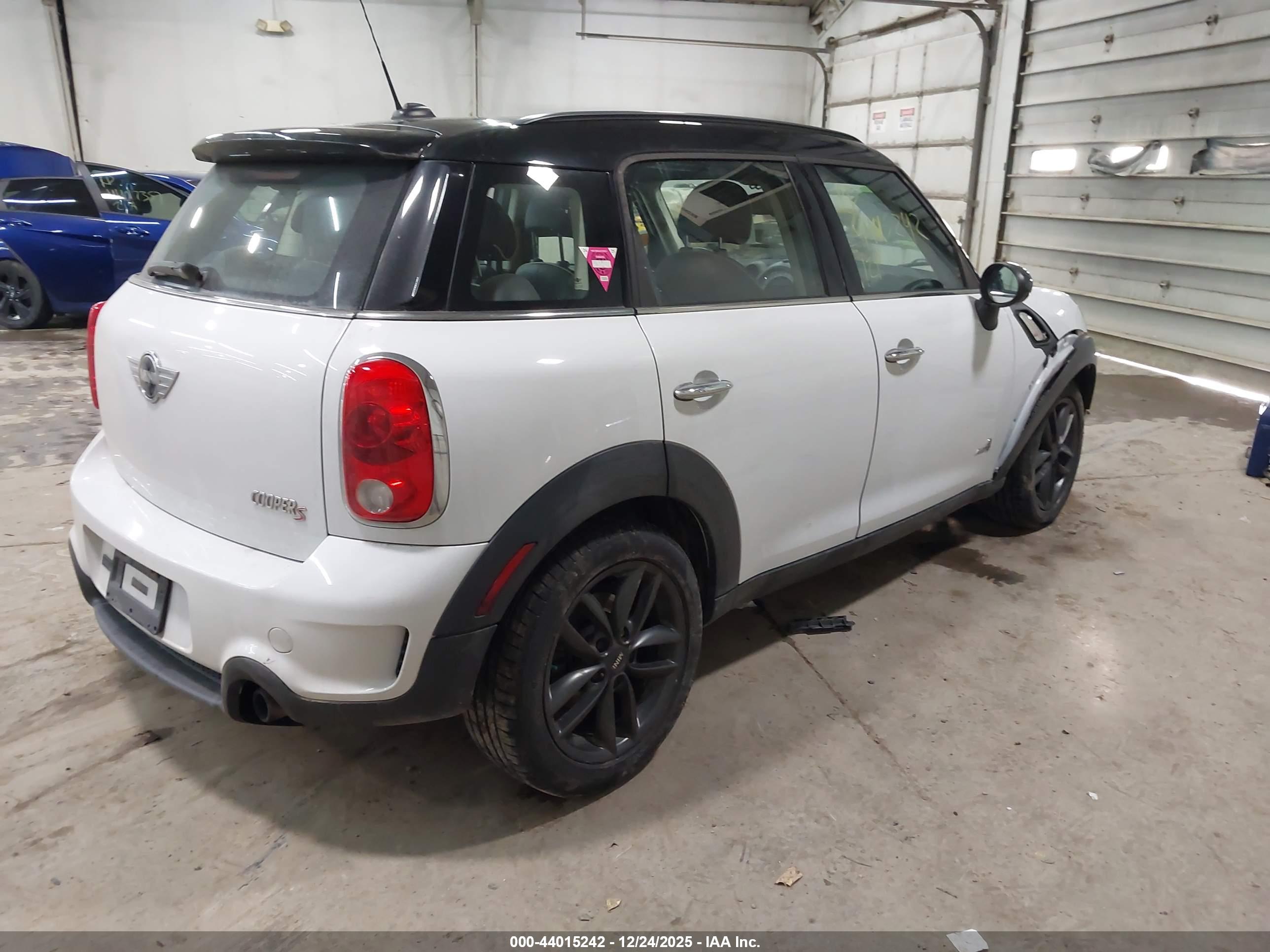 MINI COOPER image 4
