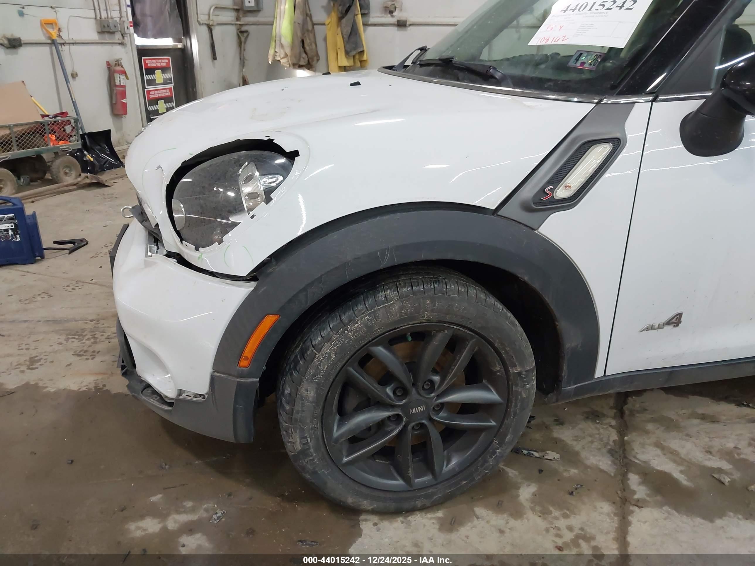 MINI COOPER image 6
