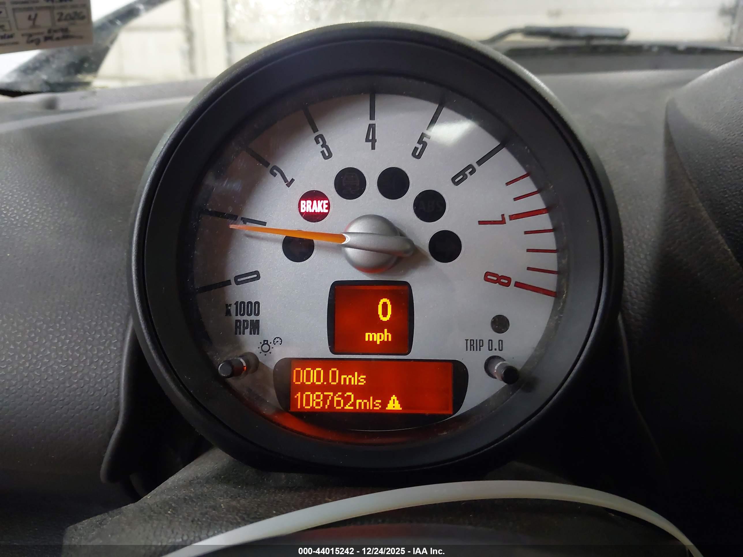 MINI COOPER image 7