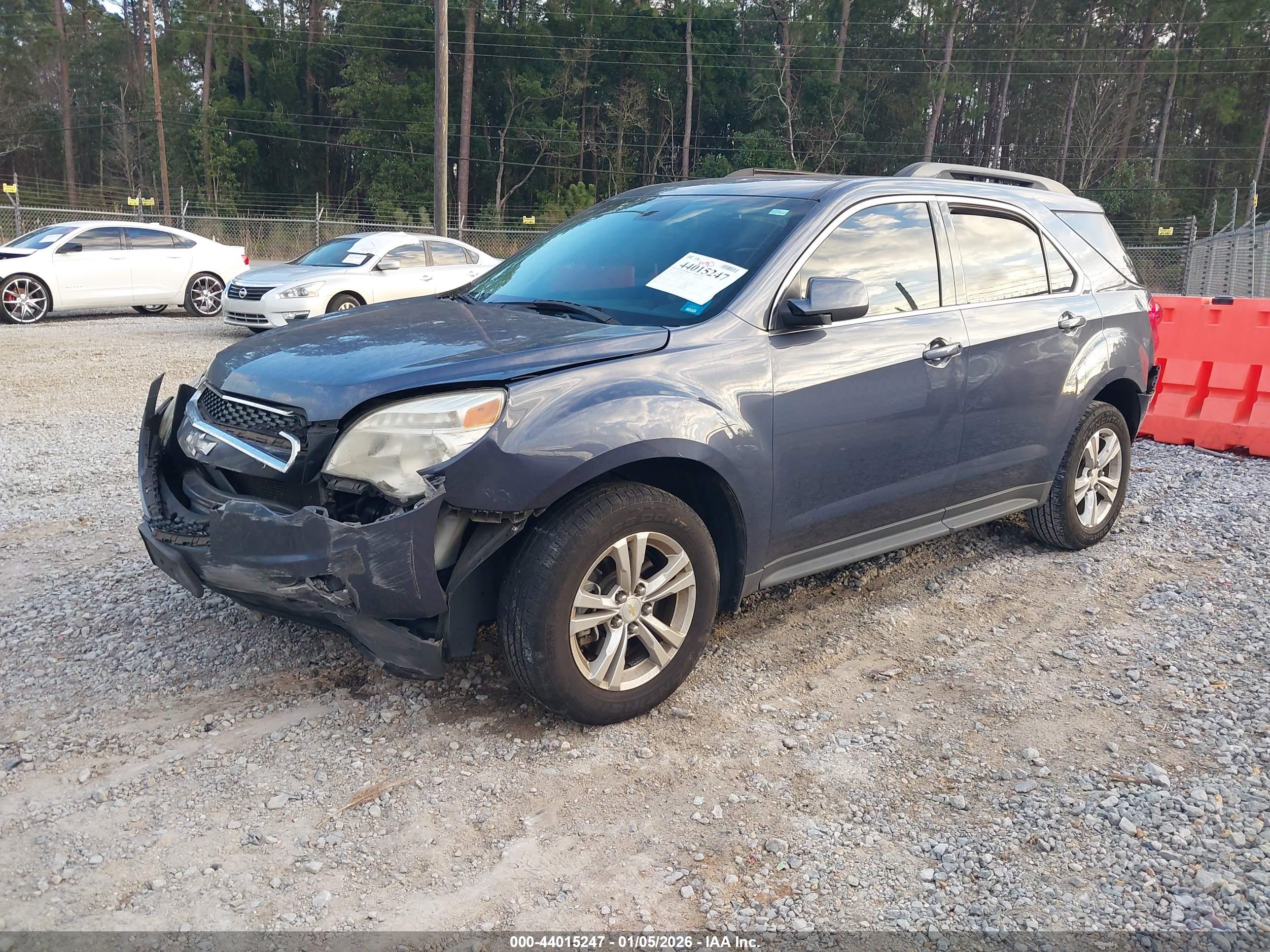 CHEVROLET EQUINOX image 2