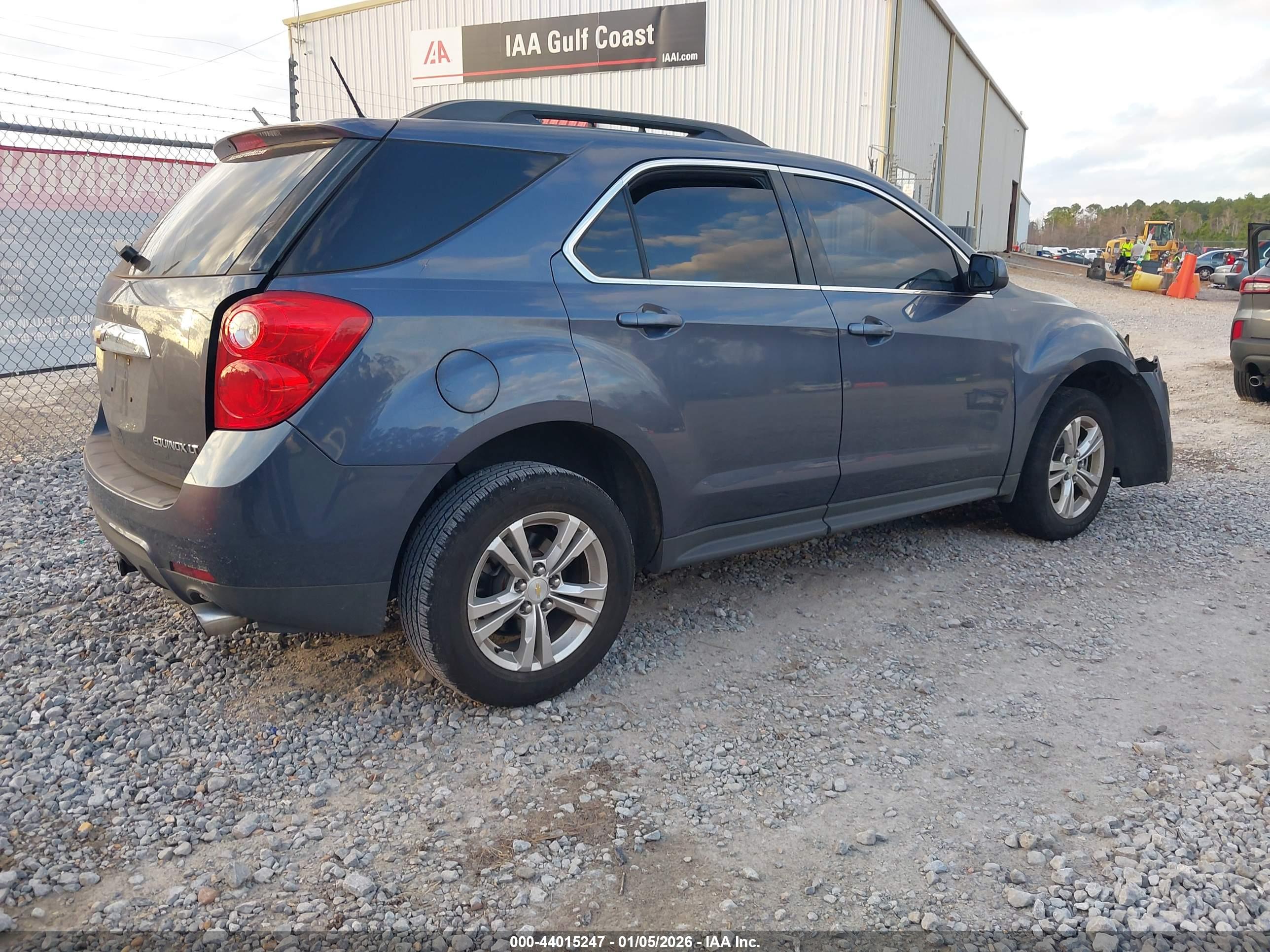 CHEVROLET EQUINOX image 4