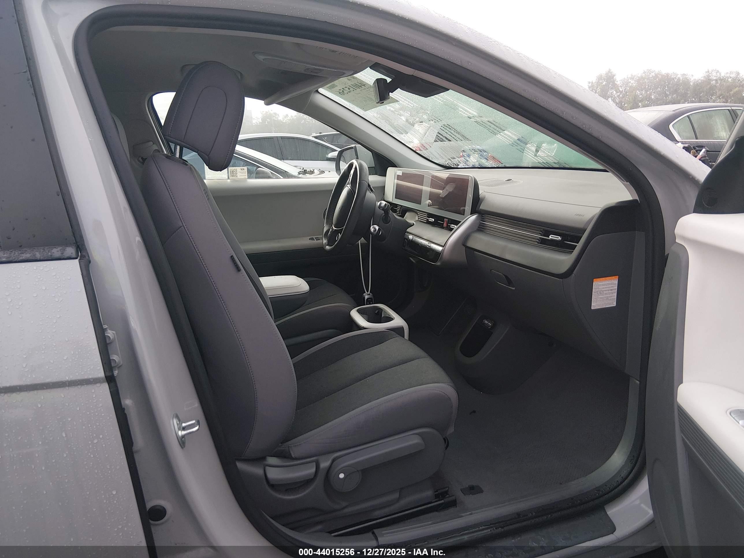 HYUNDAI IONIQ image 5