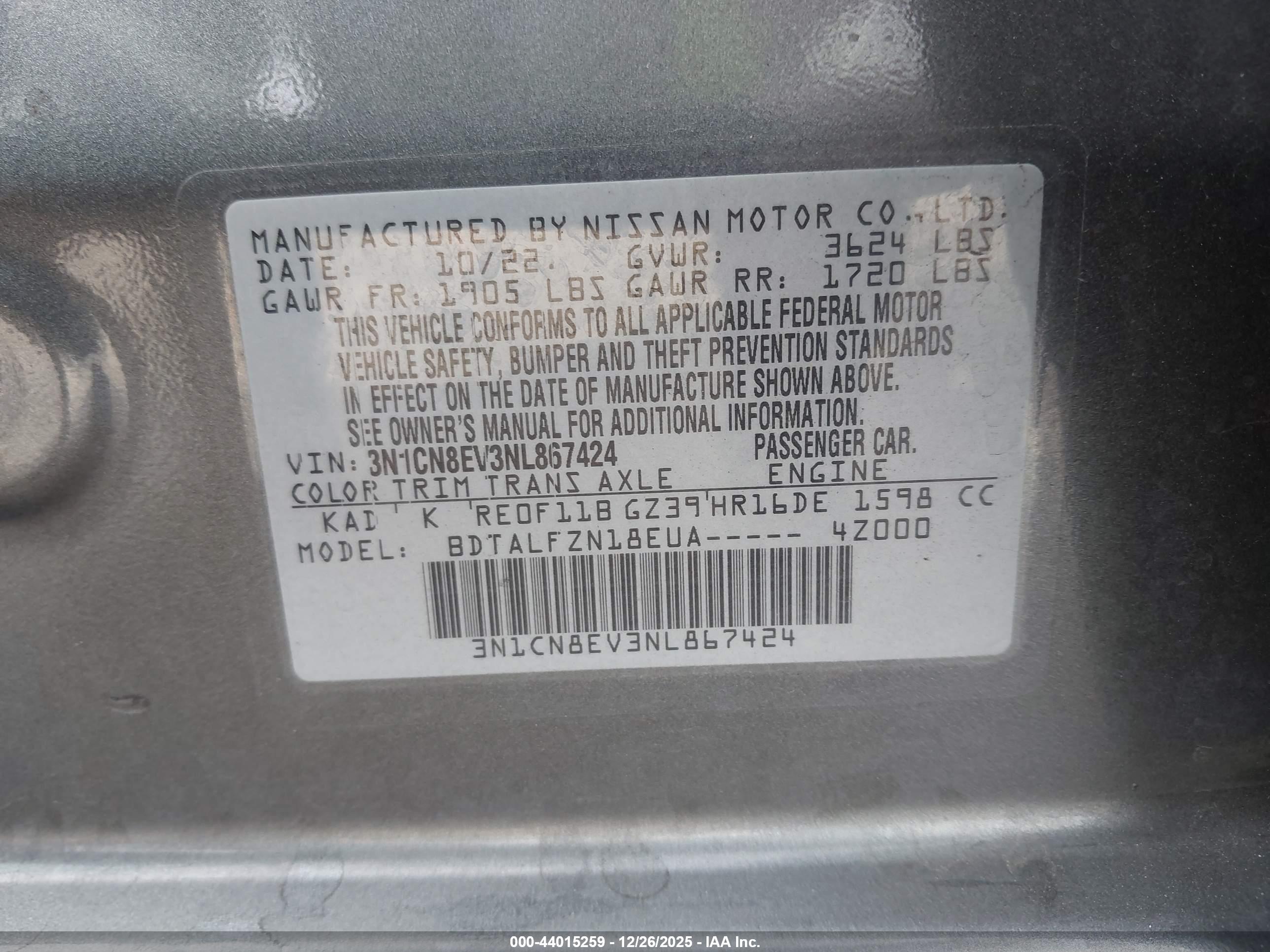 NISSAN VERSA image 9