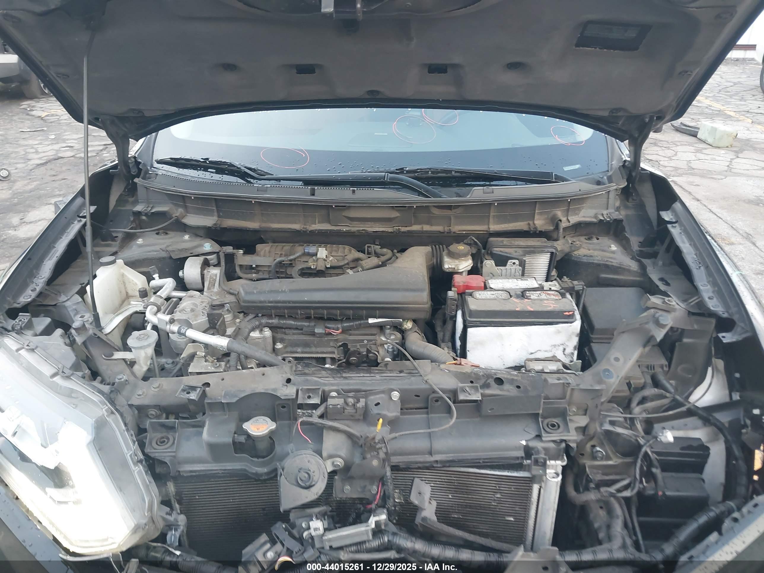 NISSAN ROGUE image 10