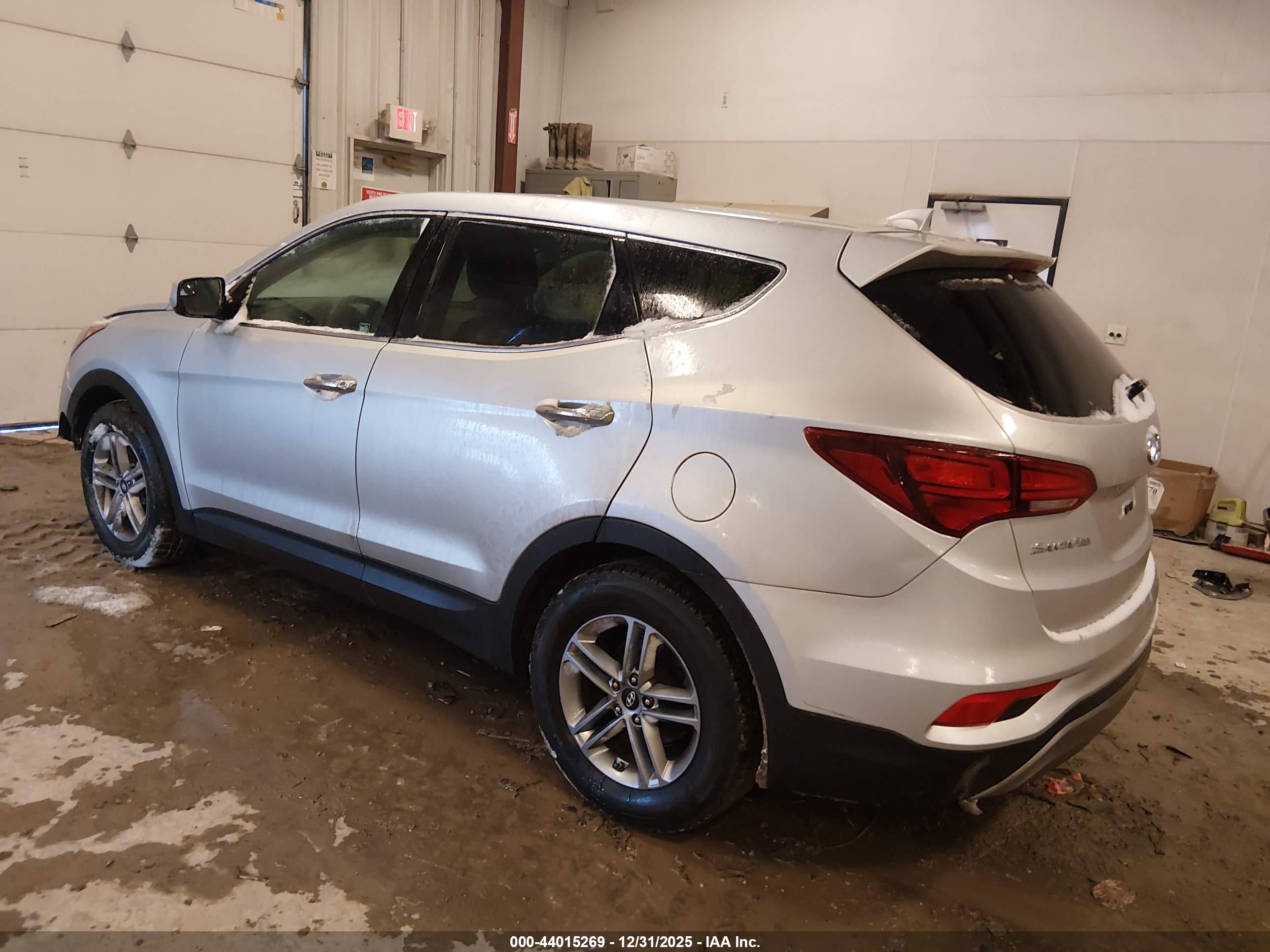 HYUNDAI SANTA image 3