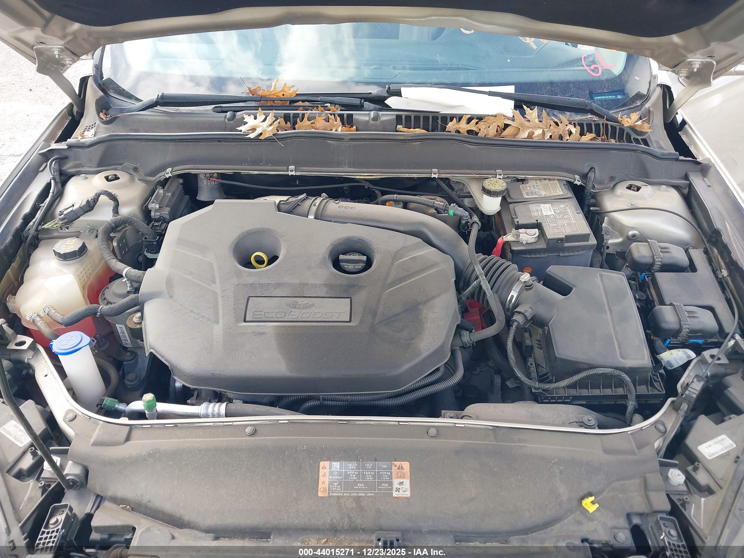 FORD FUSION image 10