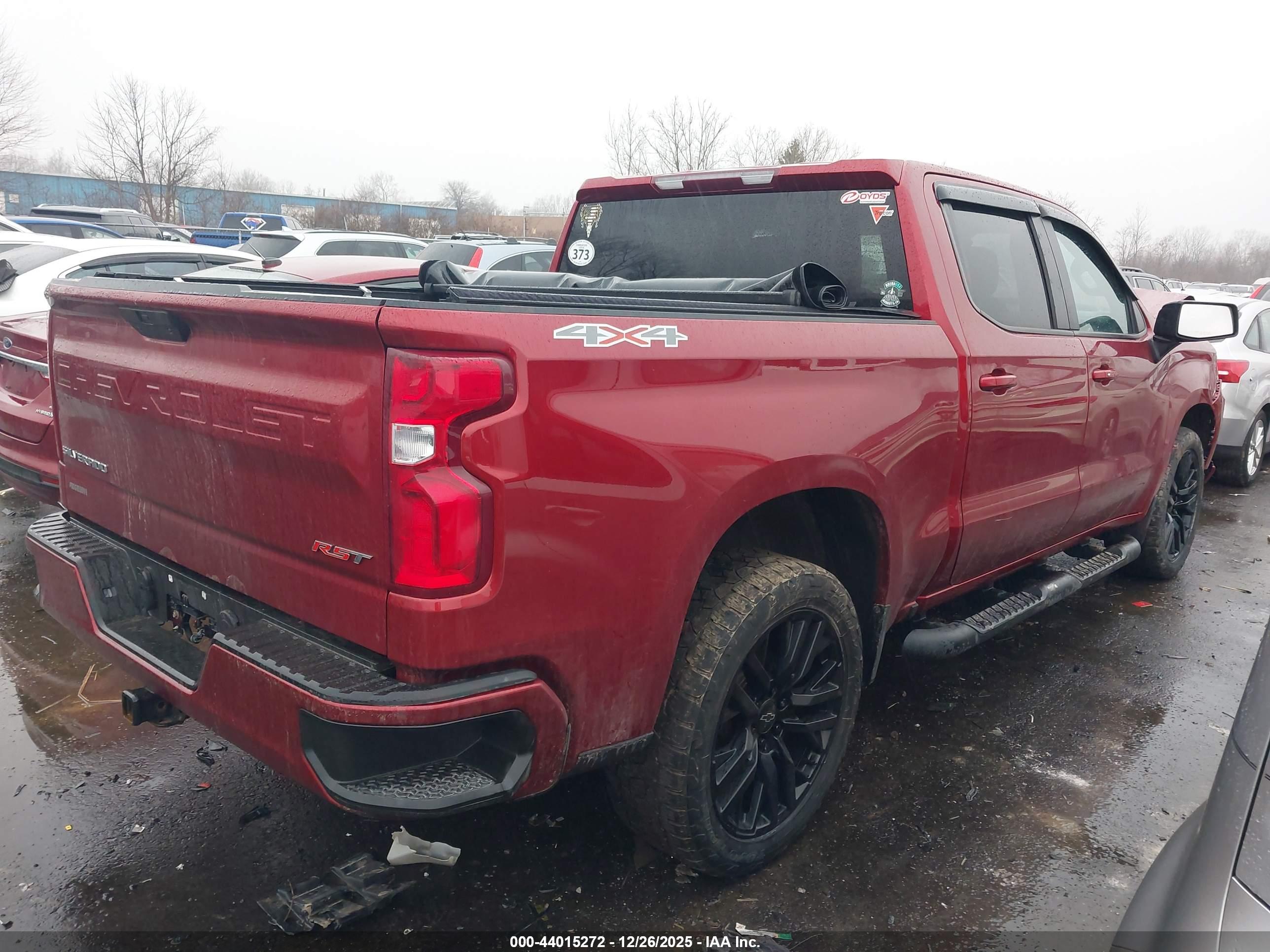 CHEVROLET SILVERADO image 4