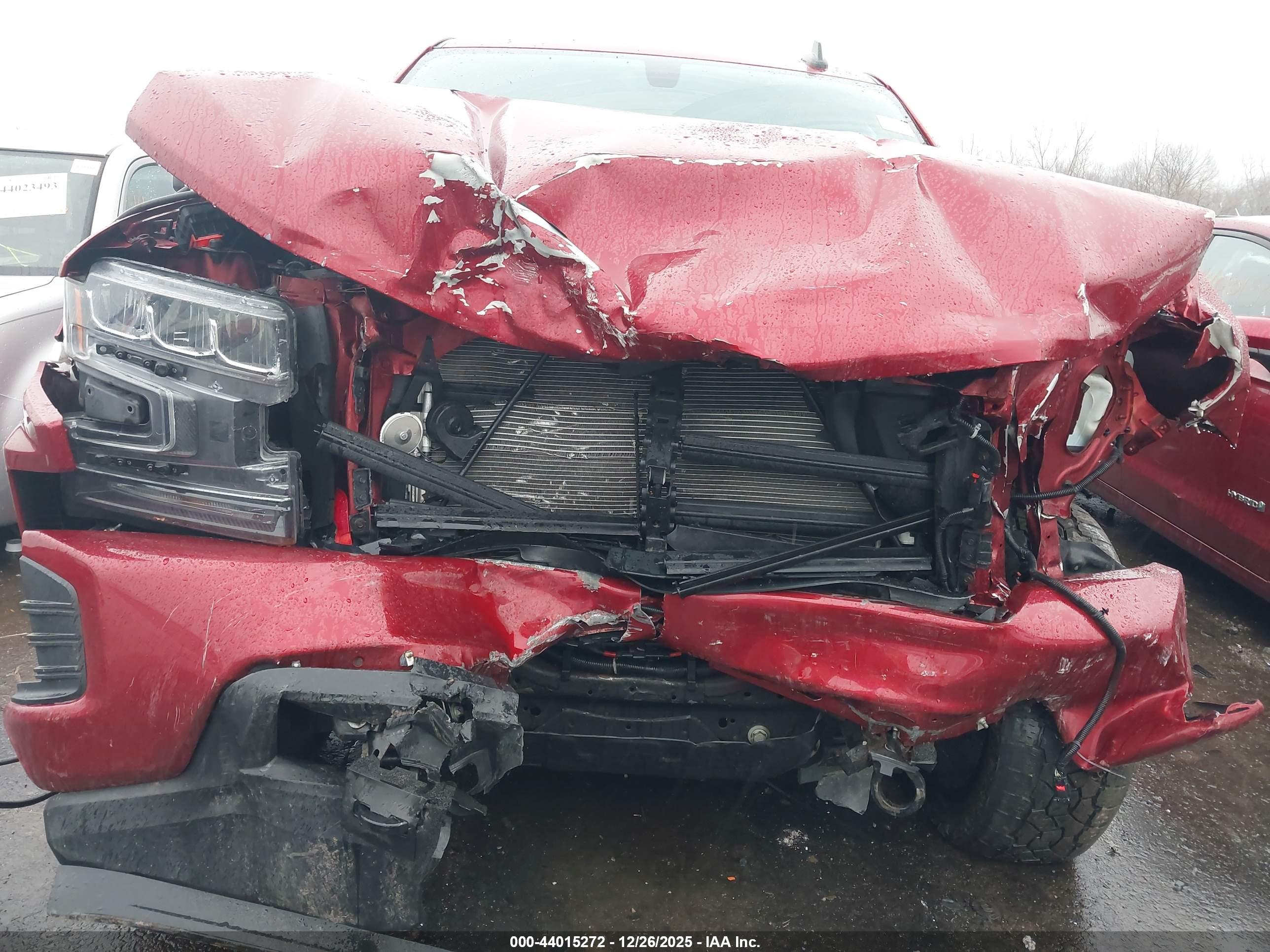 CHEVROLET SILVERADO image 6