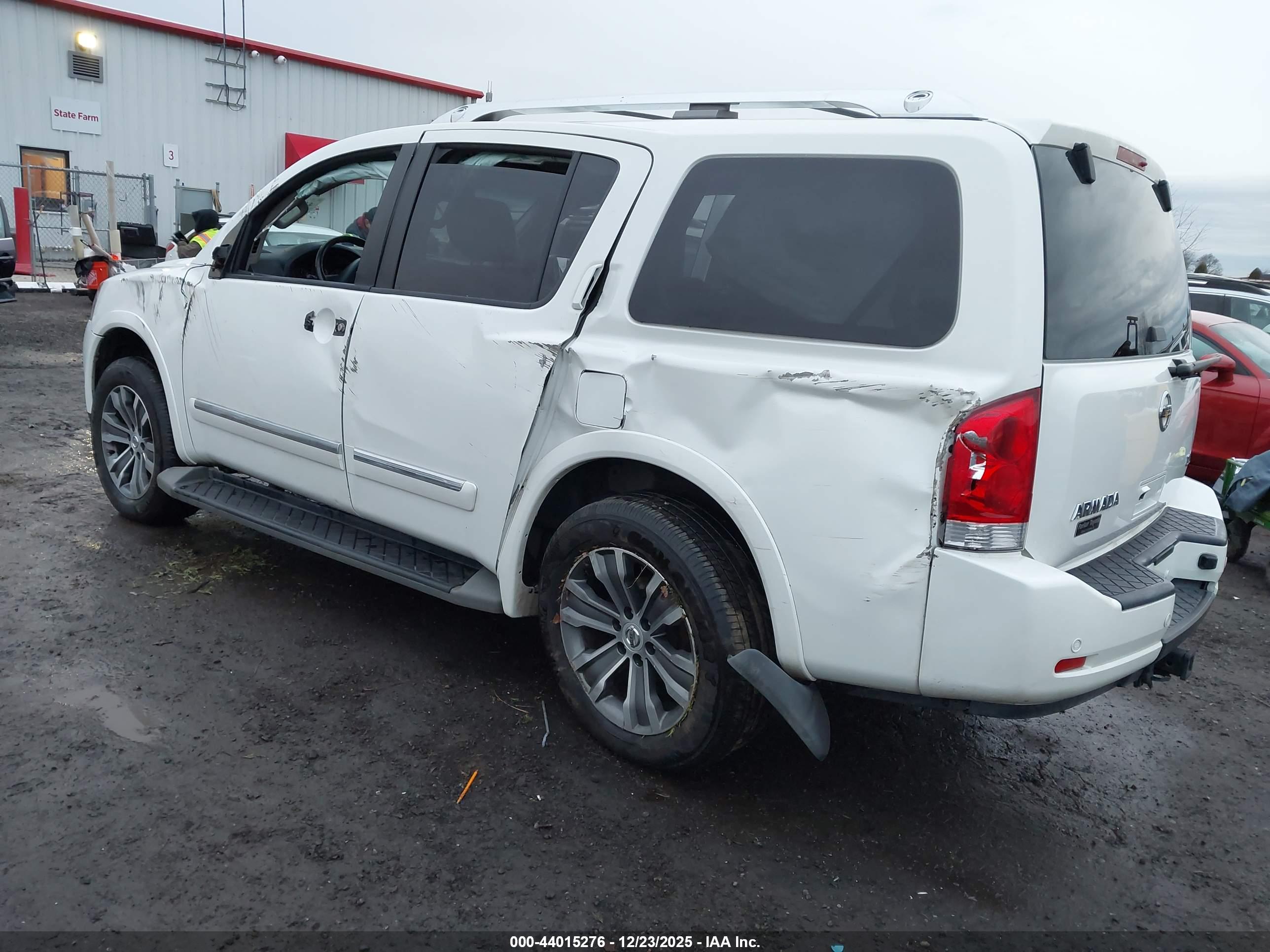 NISSAN ARMADA image 3
