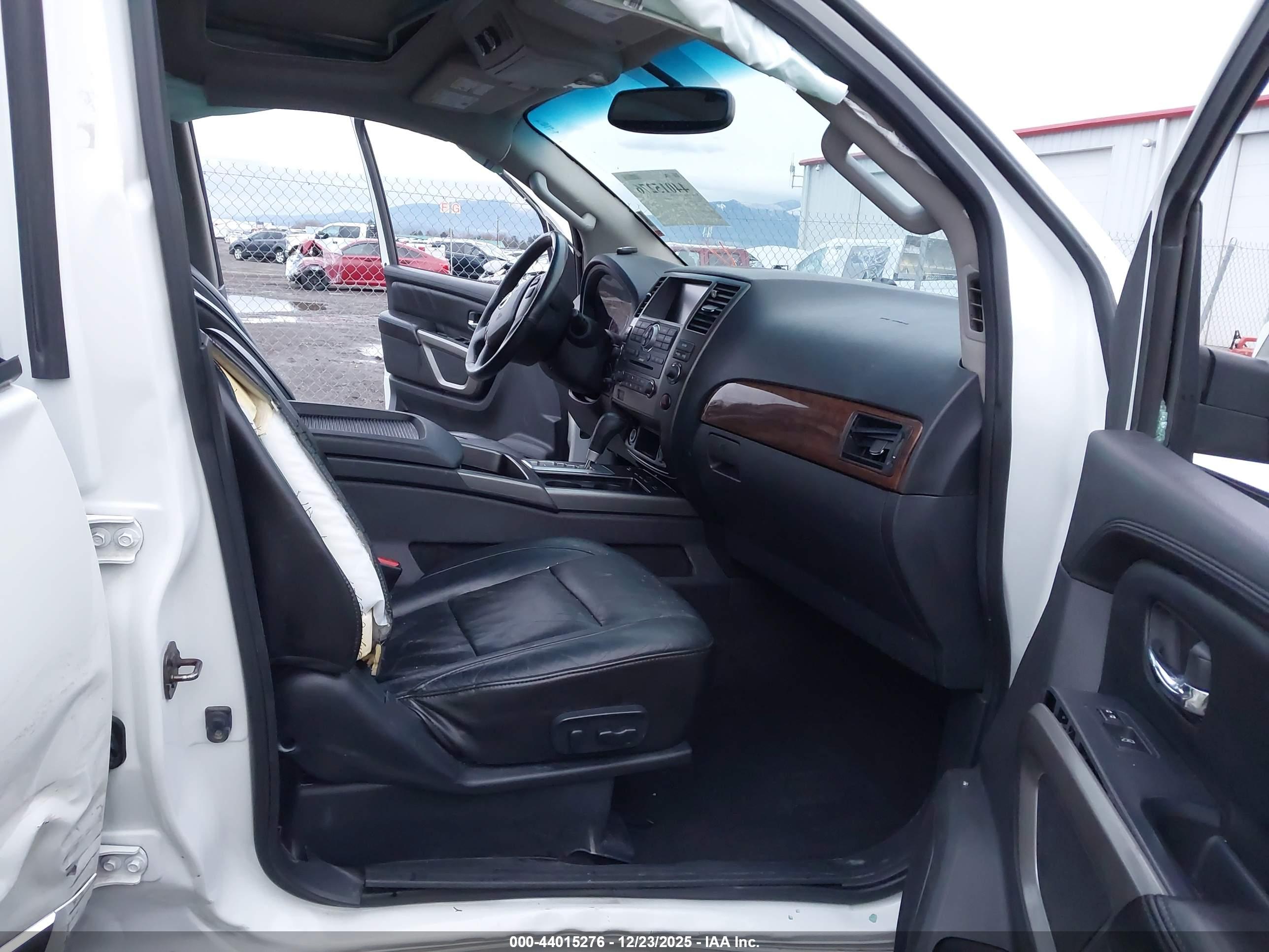 NISSAN ARMADA image 5