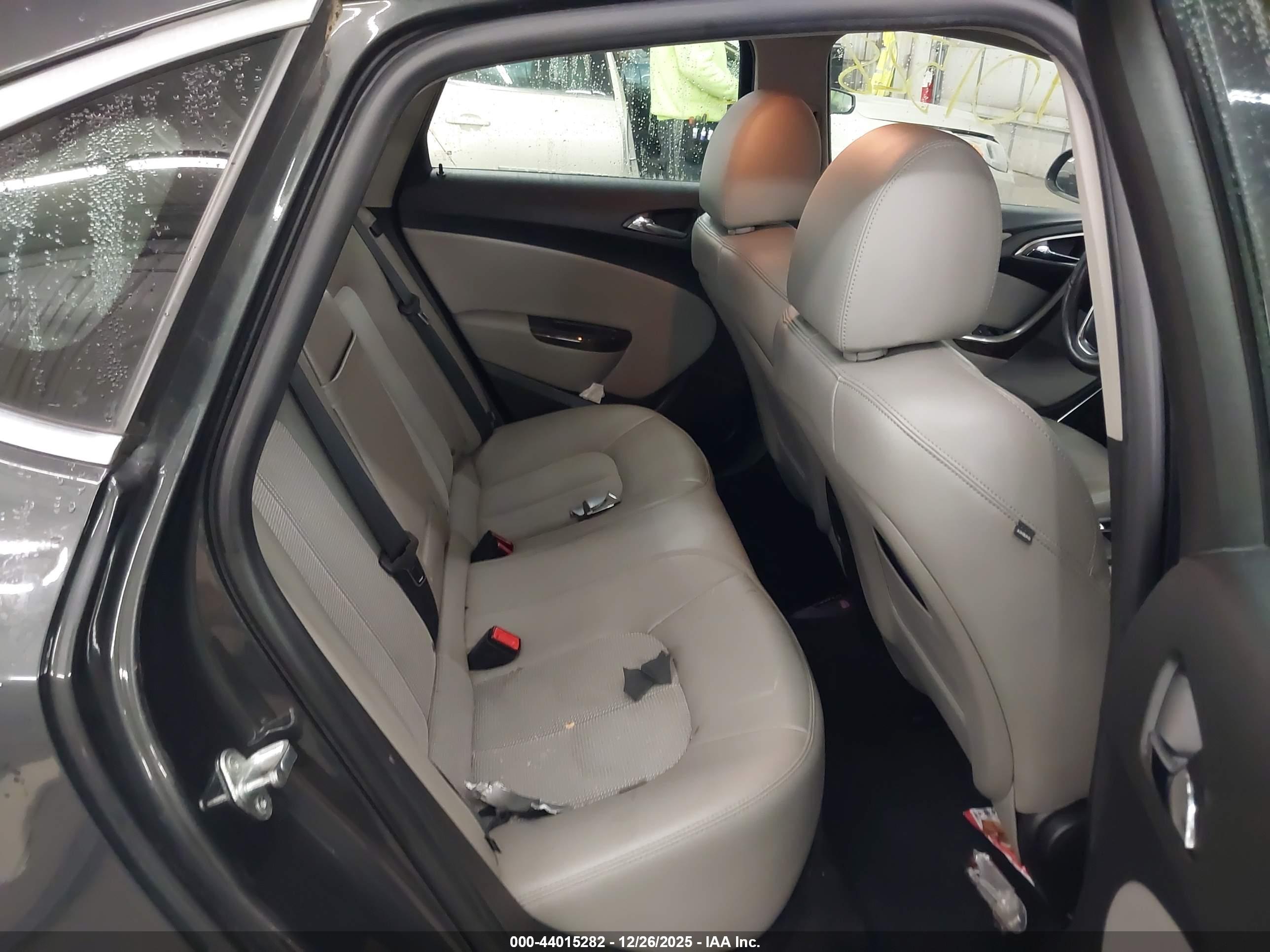 BUICK VERANO image 8