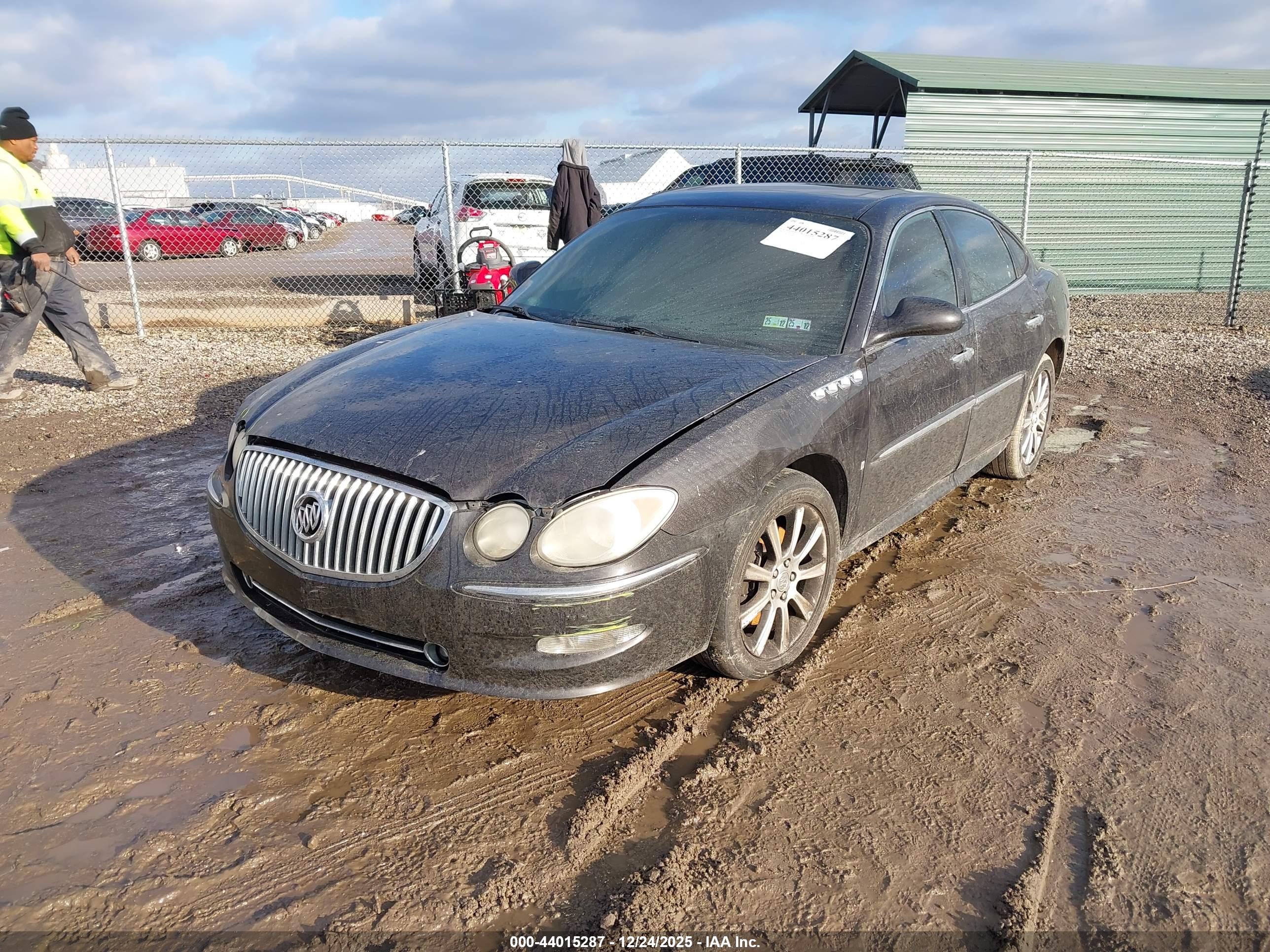 BUICK LACROSSE image 2
