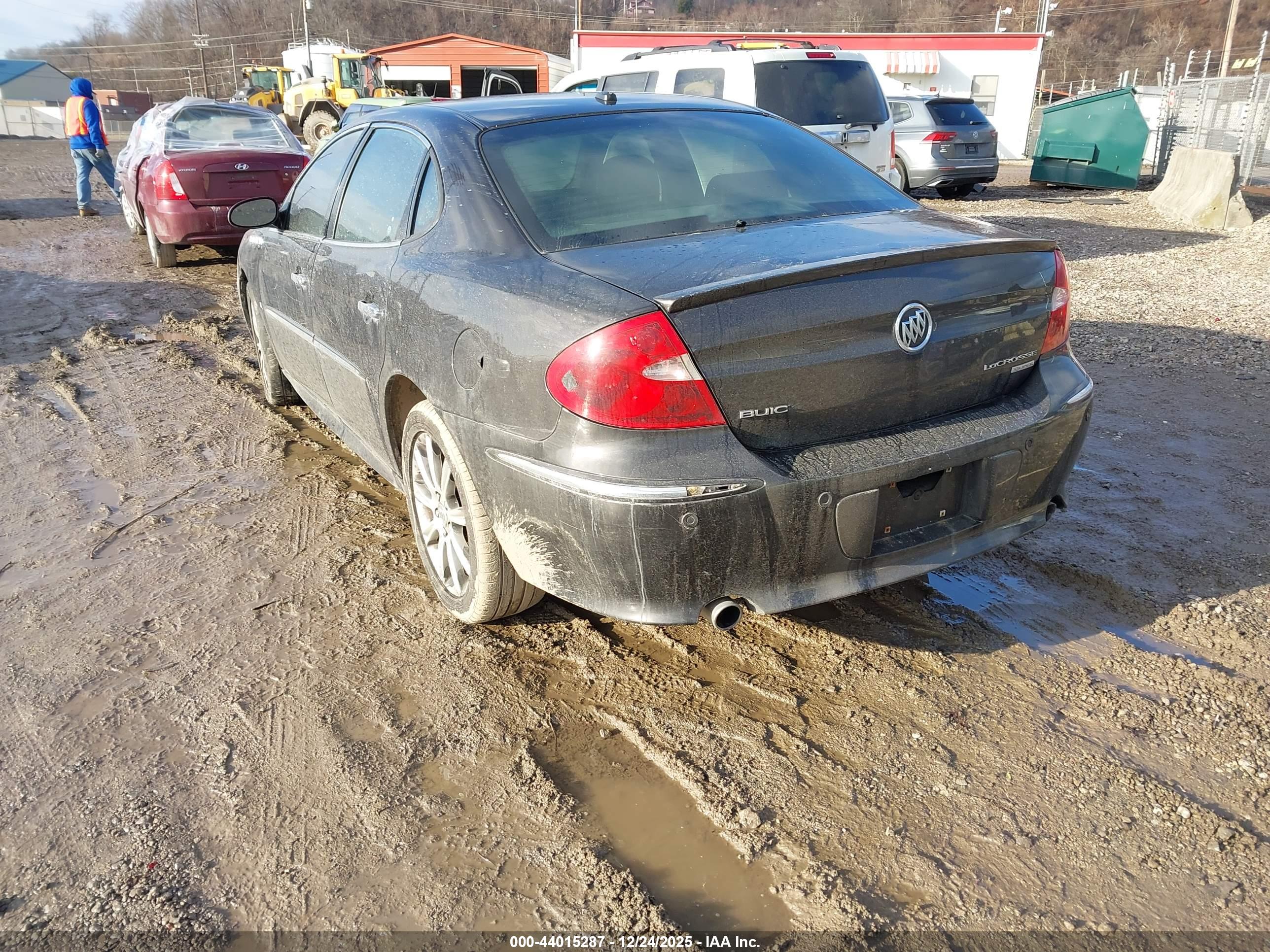 BUICK LACROSSE image 3