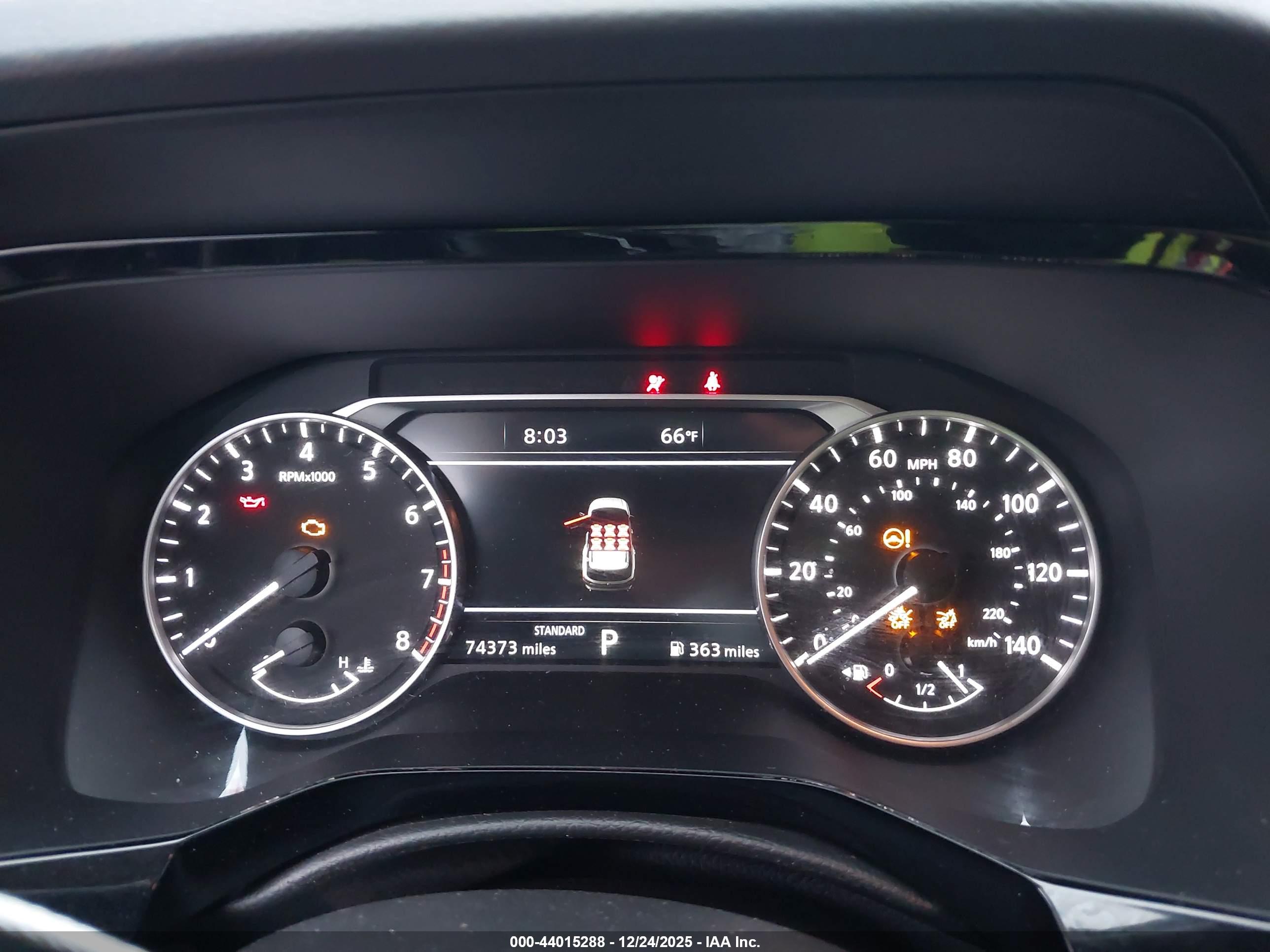 NISSAN PATHFINDER image 7