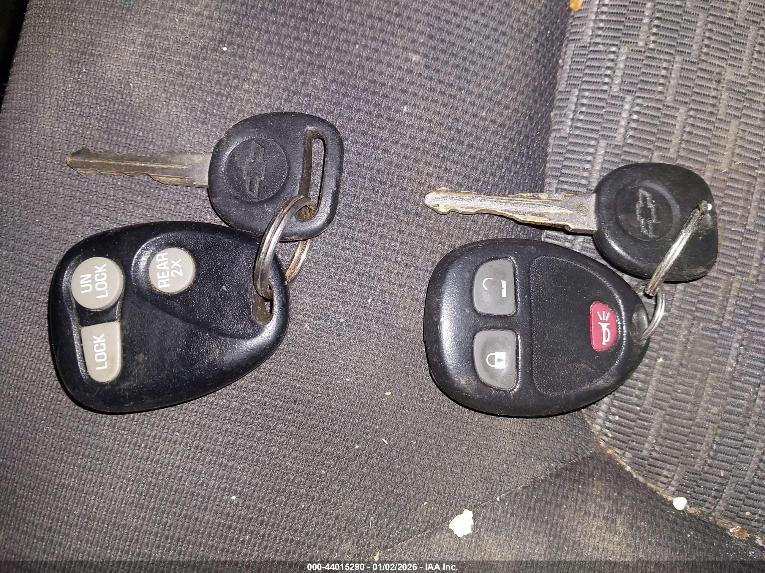 CHEVROLET HHR image 11
