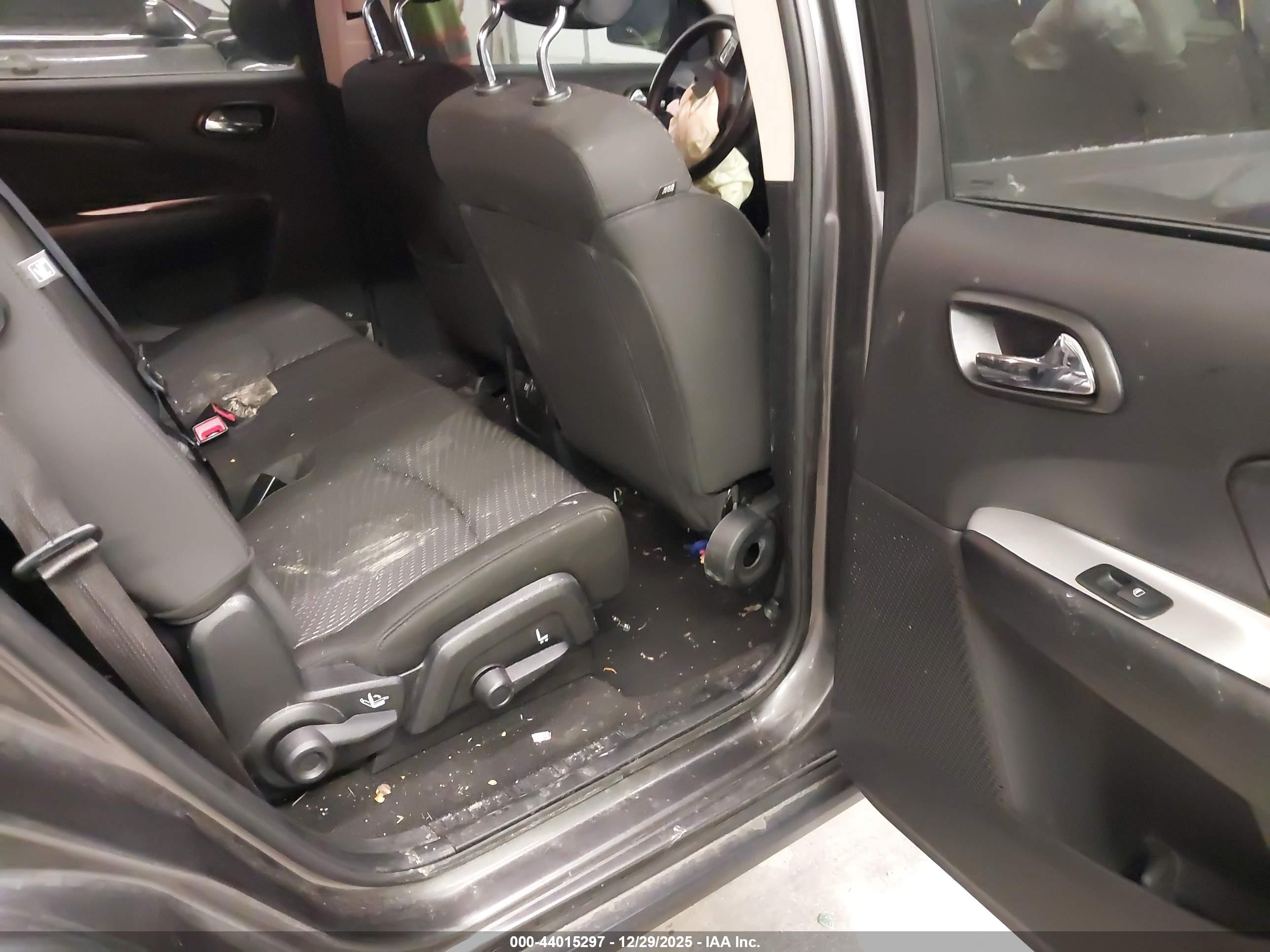 DODGE JOURNEY image 8