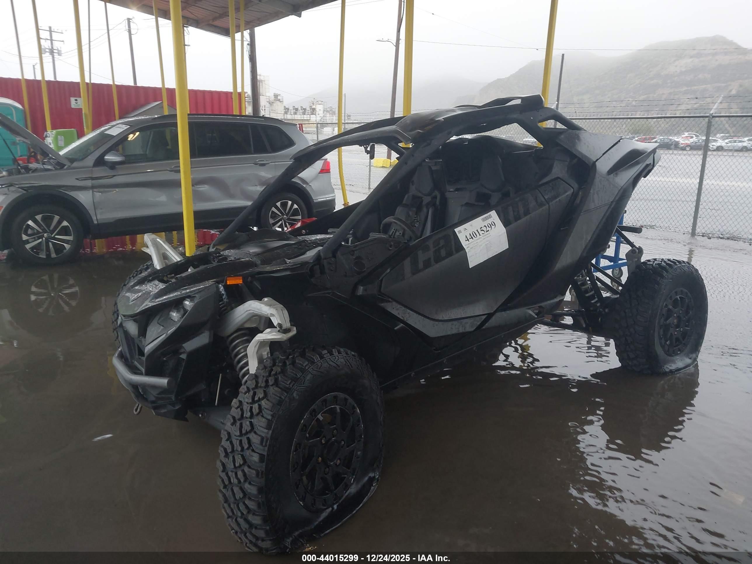 CAN-AM MAVERICK image 2