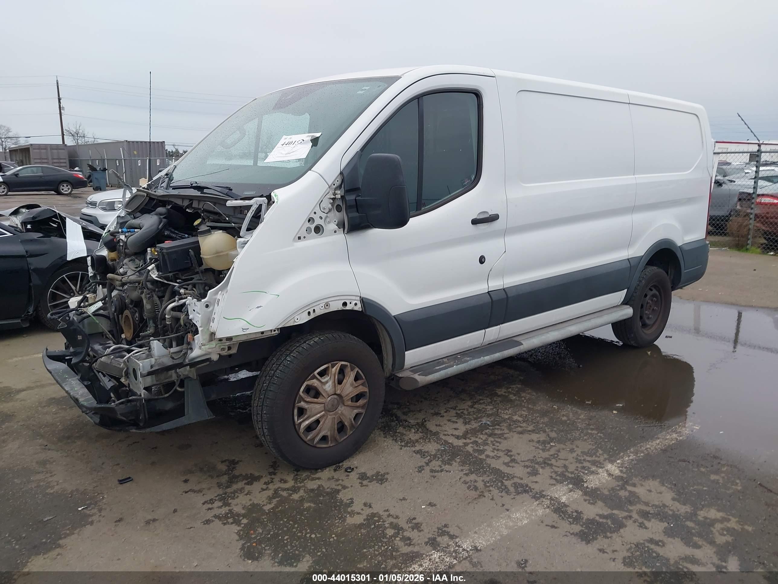 FORD TRANSIT-250 image 2