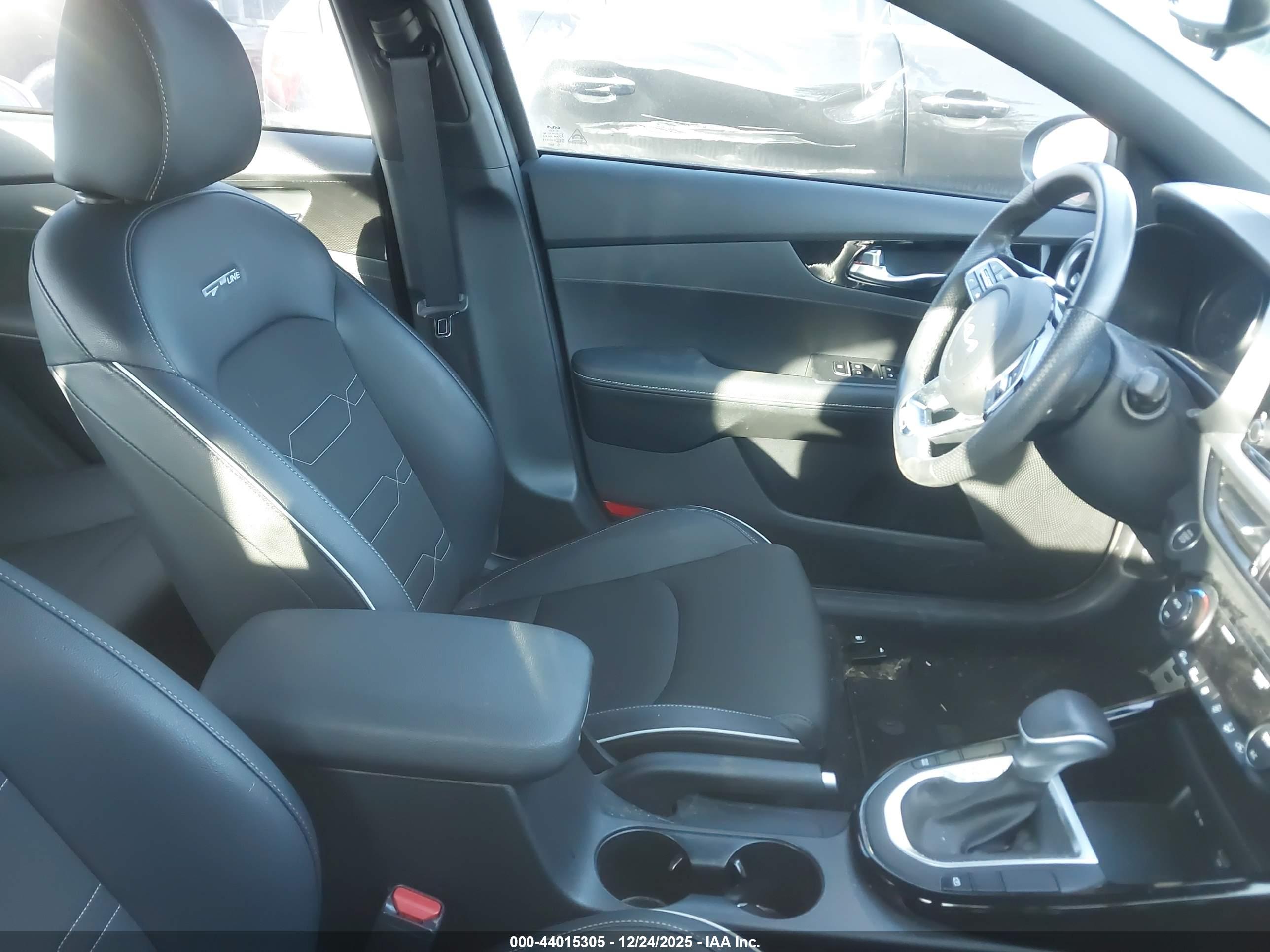 KIA FORTE image 5