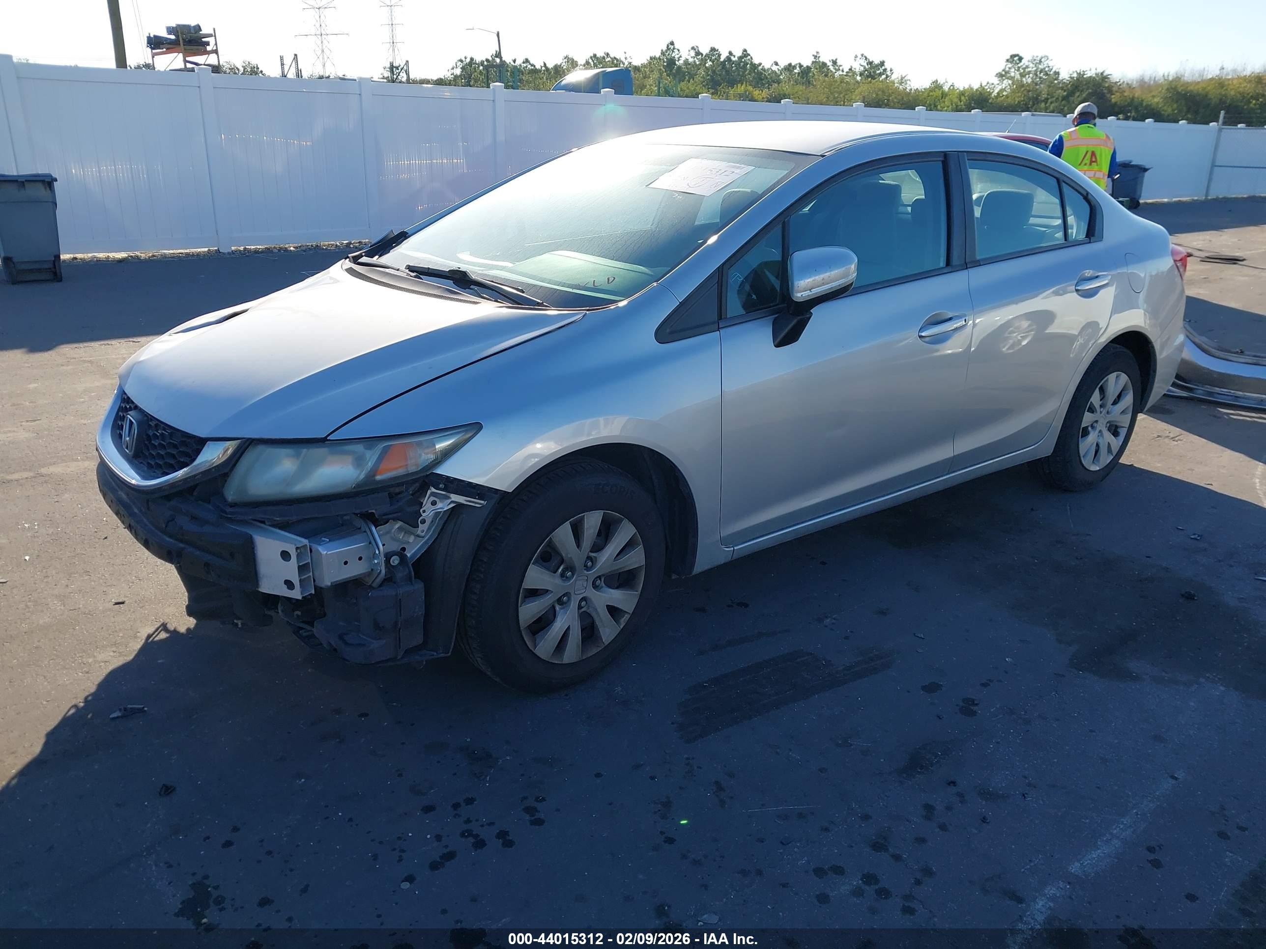 HONDA CIVIC image 2