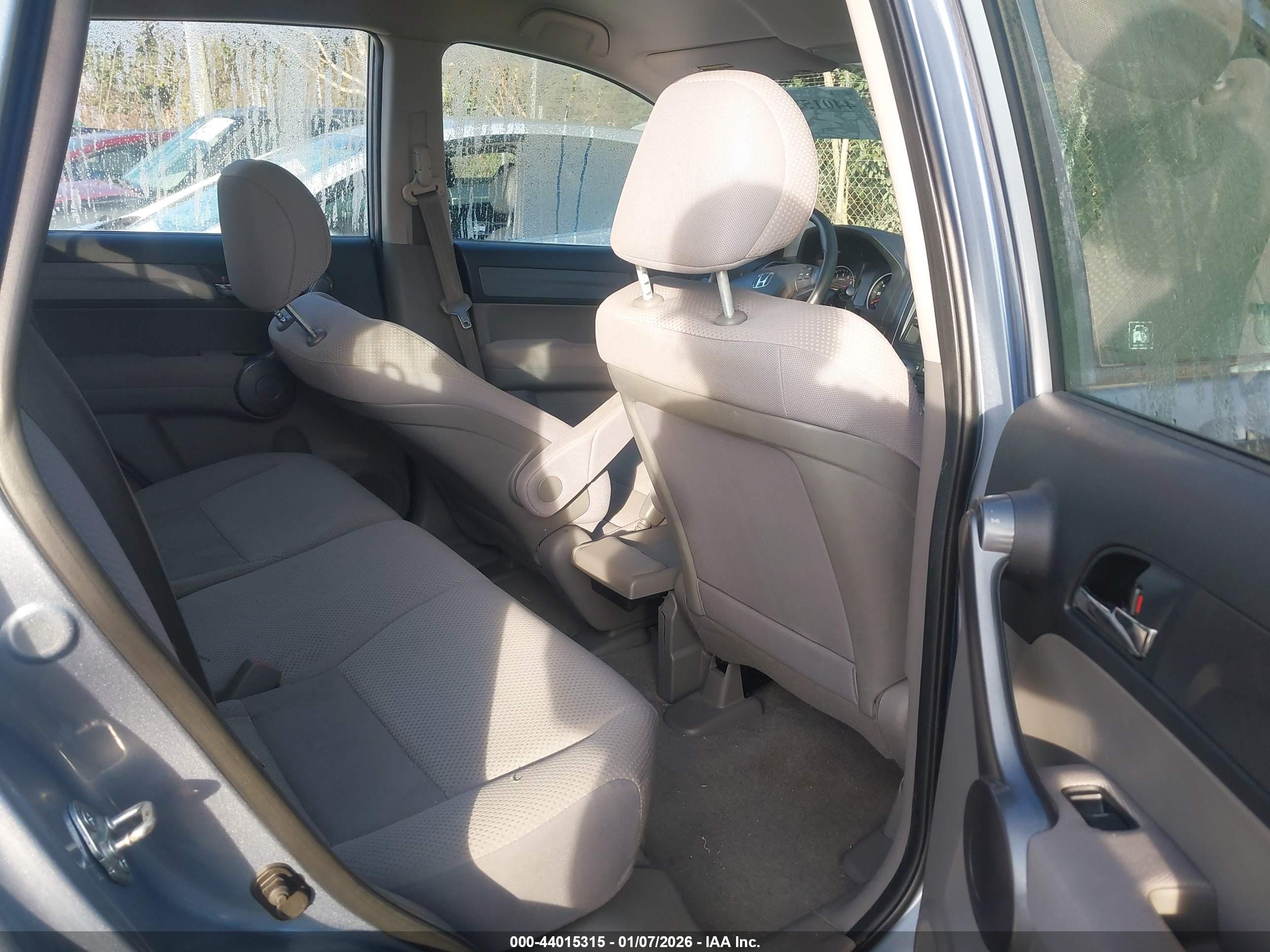 HONDA CR-V image 8