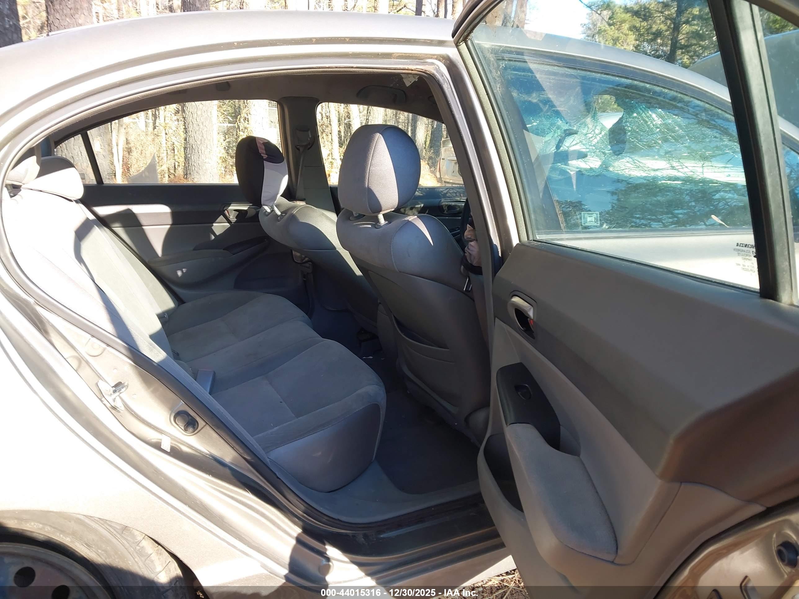 HONDA CIVIC image 8