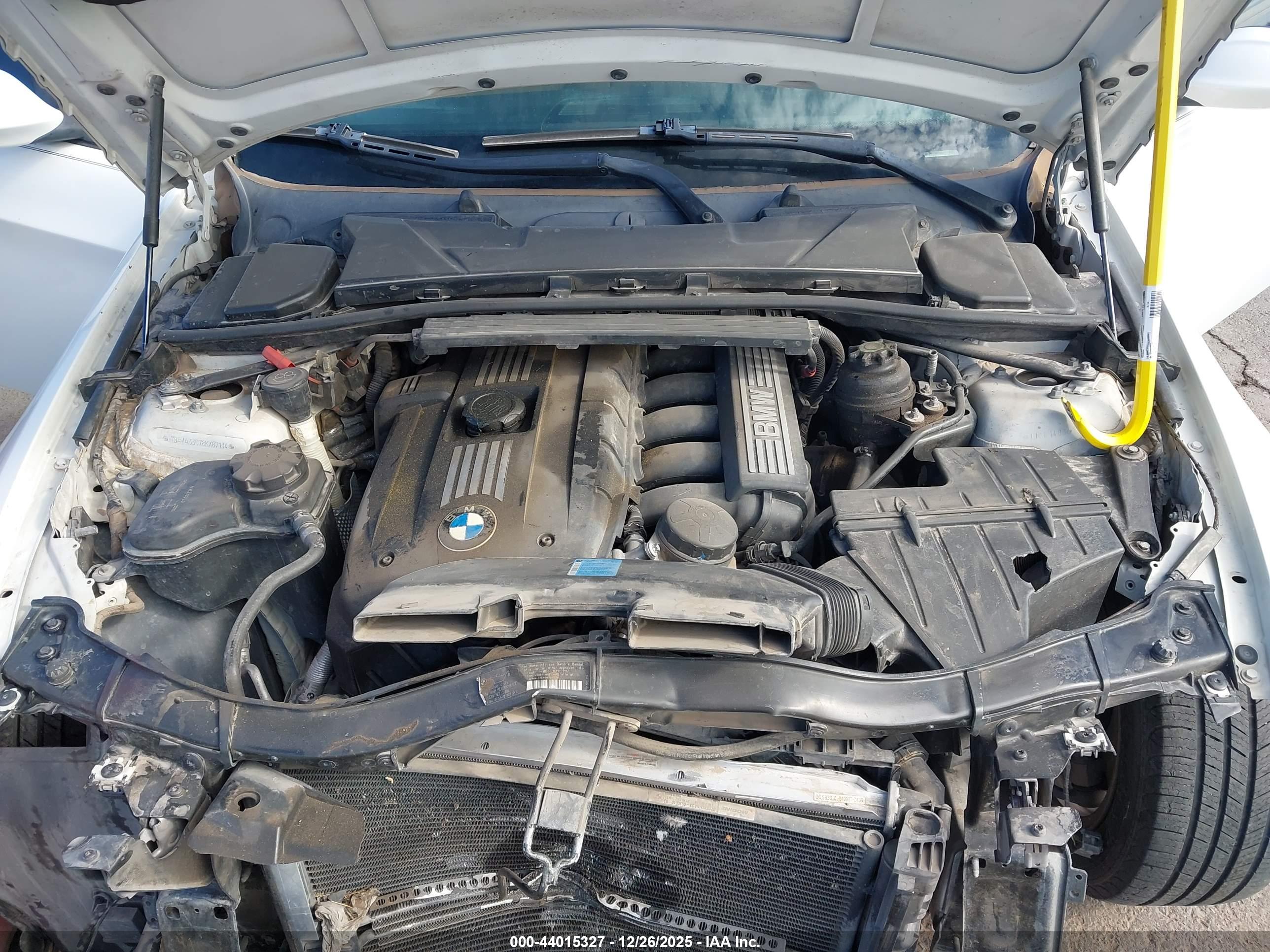 BMW 328I image 10