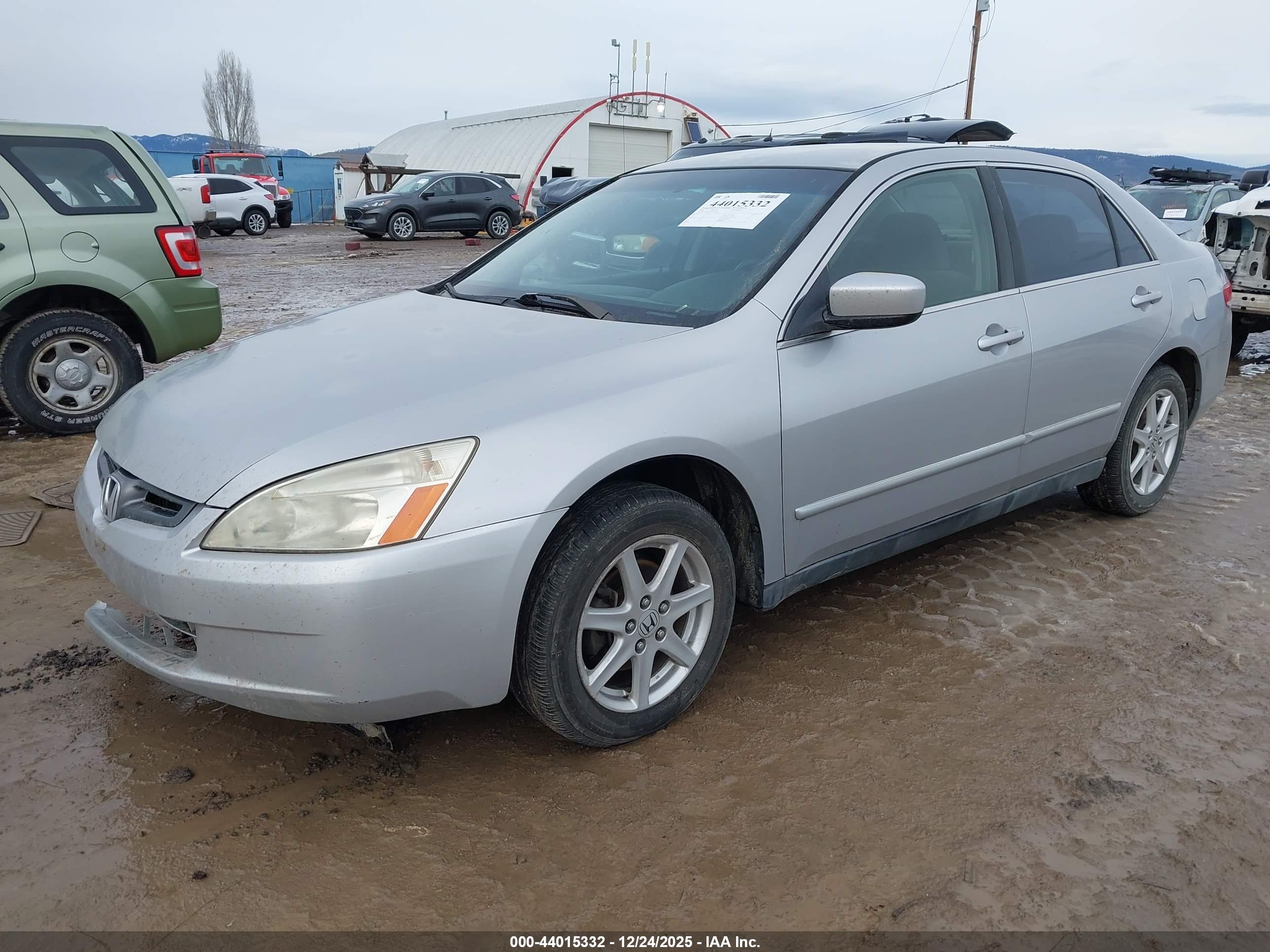 HONDA ACCORD image 2