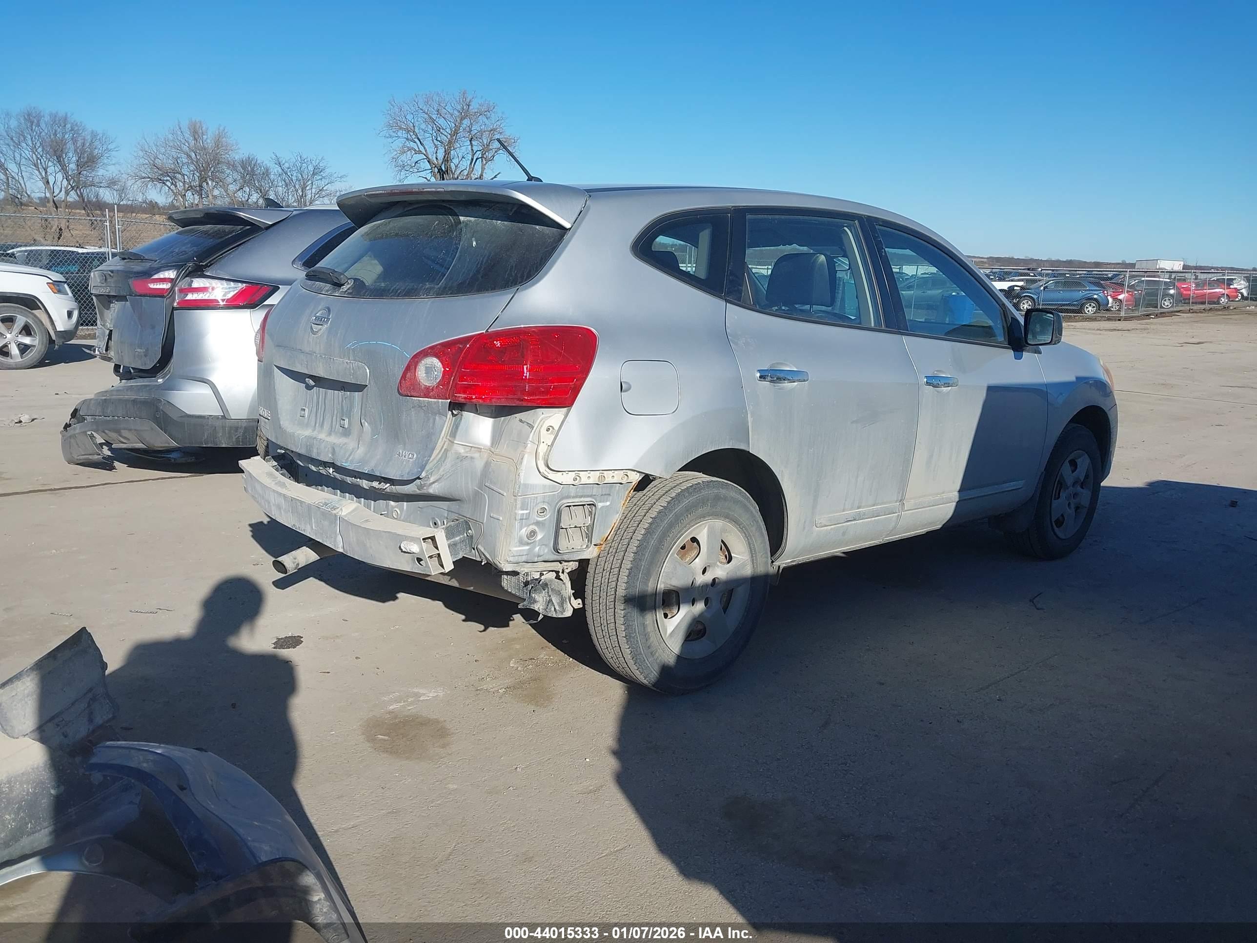 NISSAN ROGUE image 4