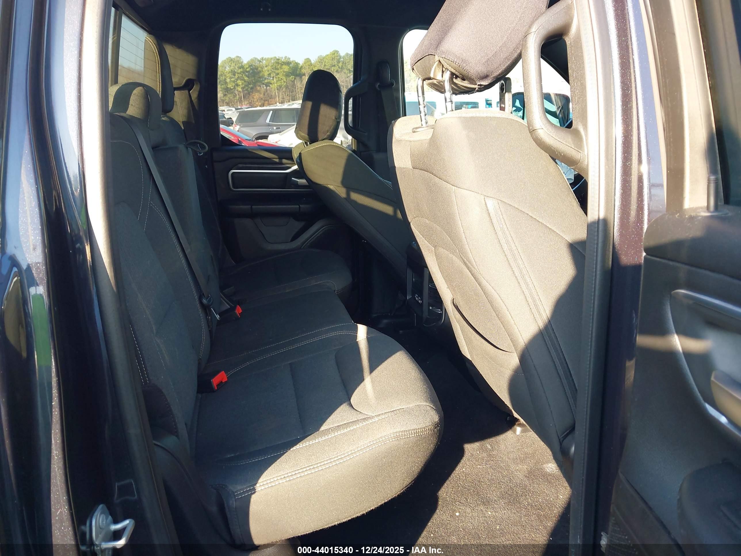 RAM 1500 image 8