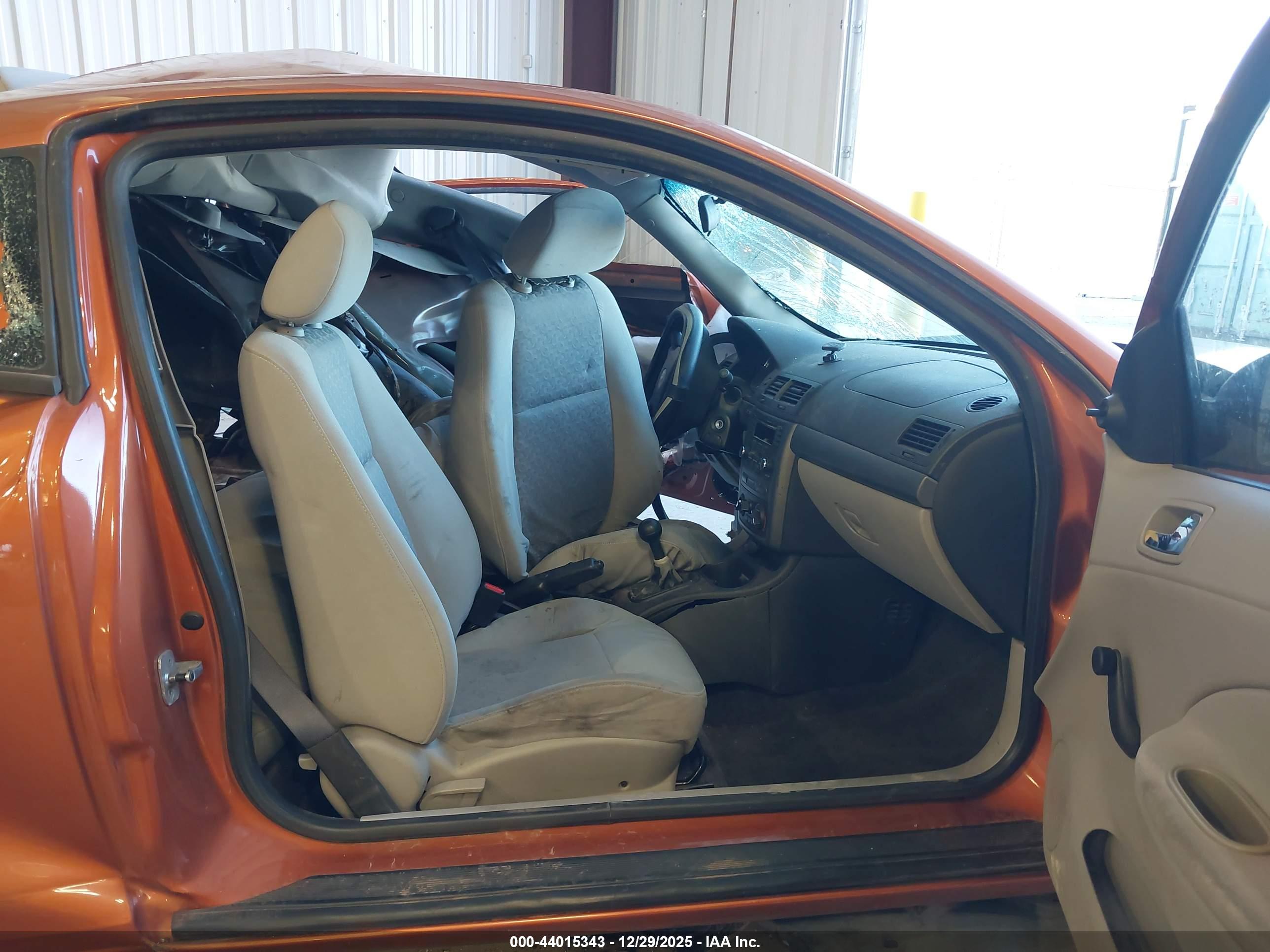 CHEVROLET COBALT image 5