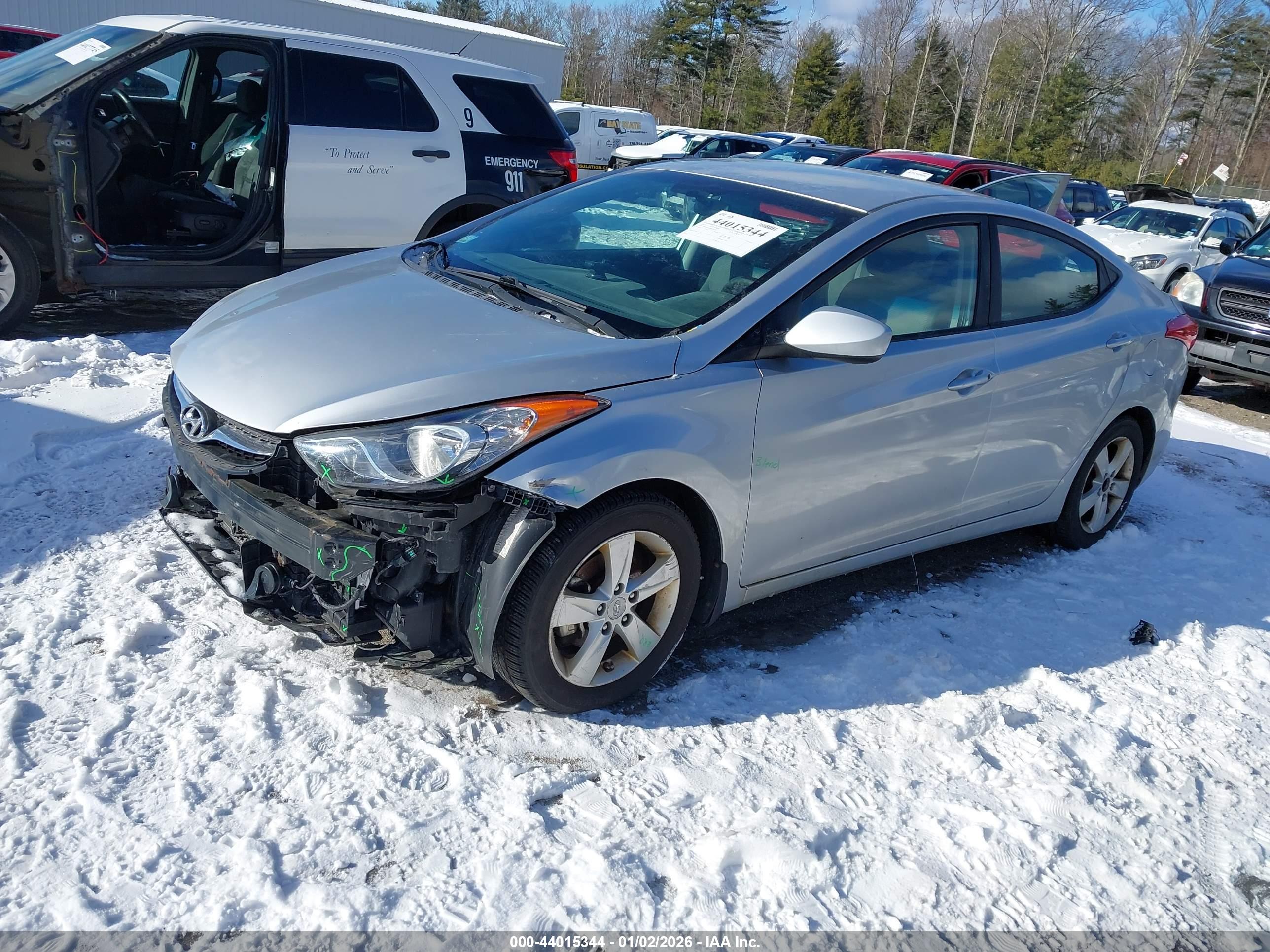 HYUNDAI ELANTRA image 2