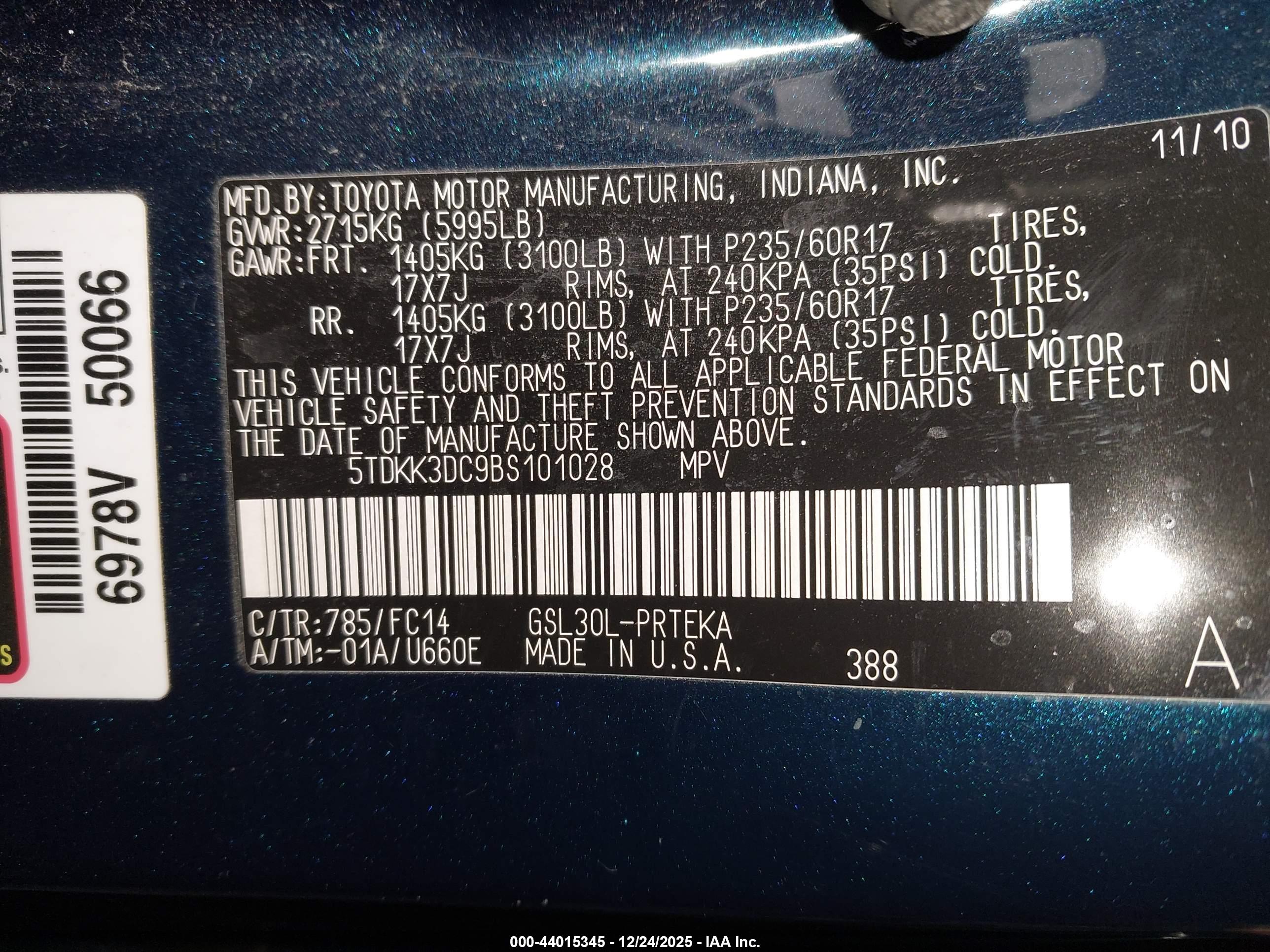TOYOTA SIENNA image 9
