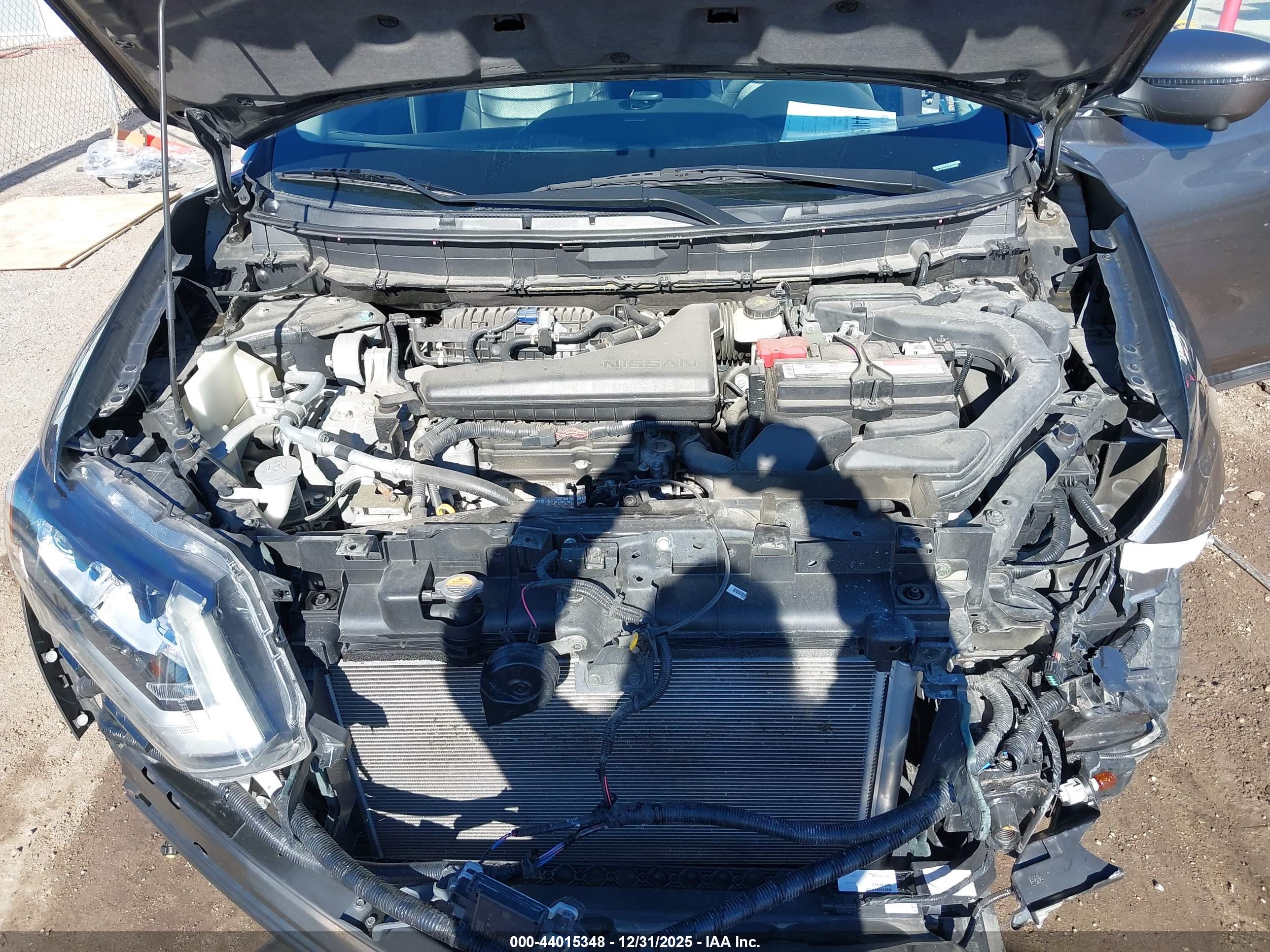 NISSAN ROGUE image 10