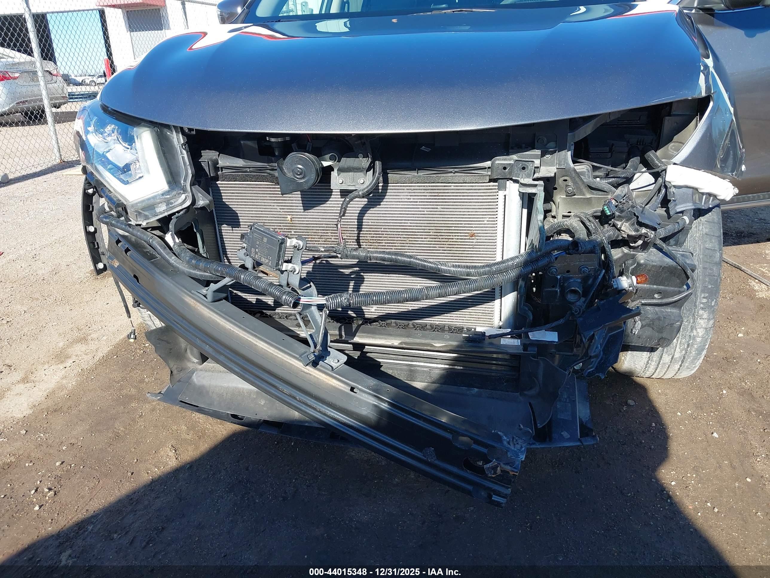 NISSAN ROGUE image 6