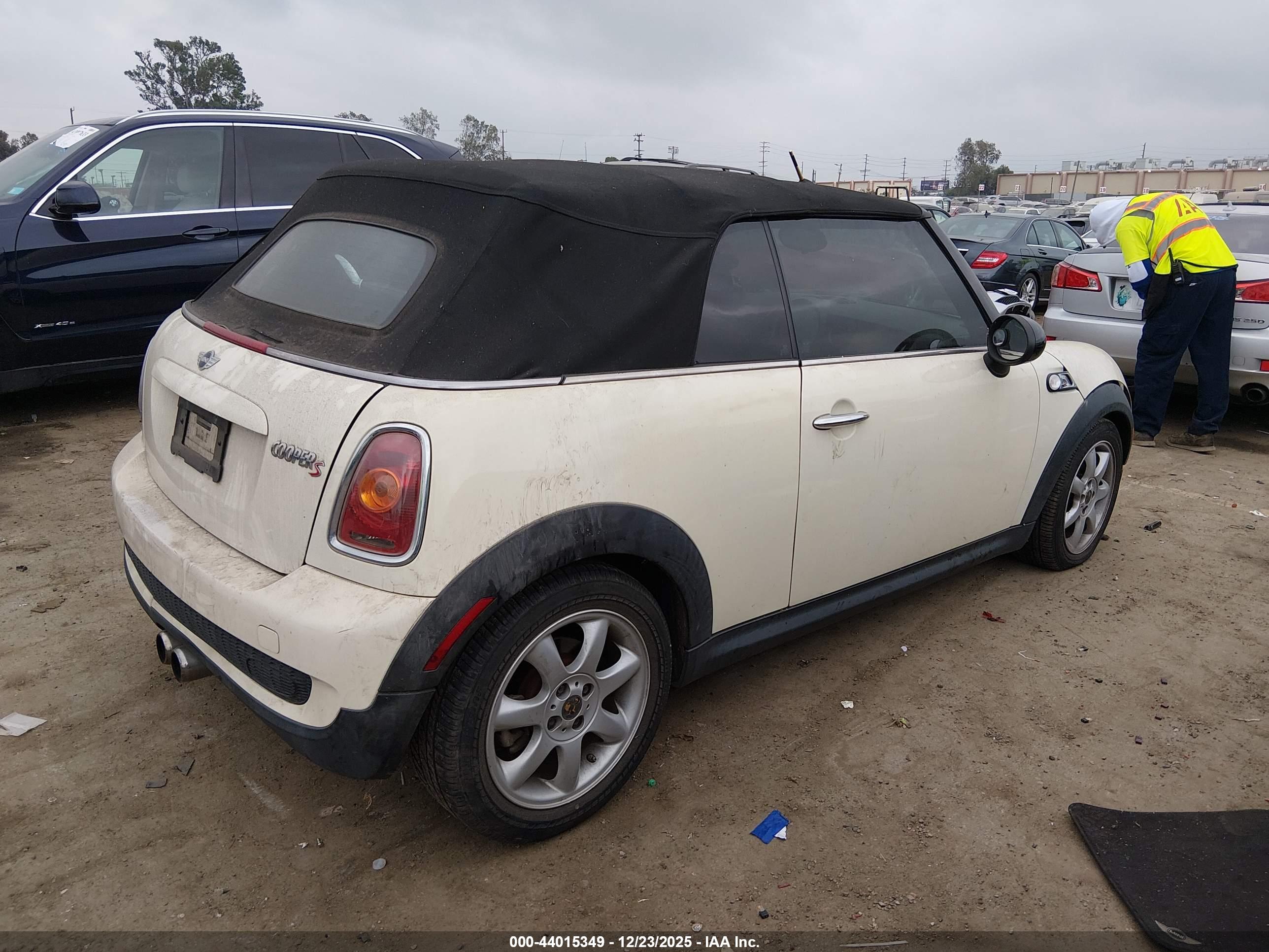 MINI COOPER image 4