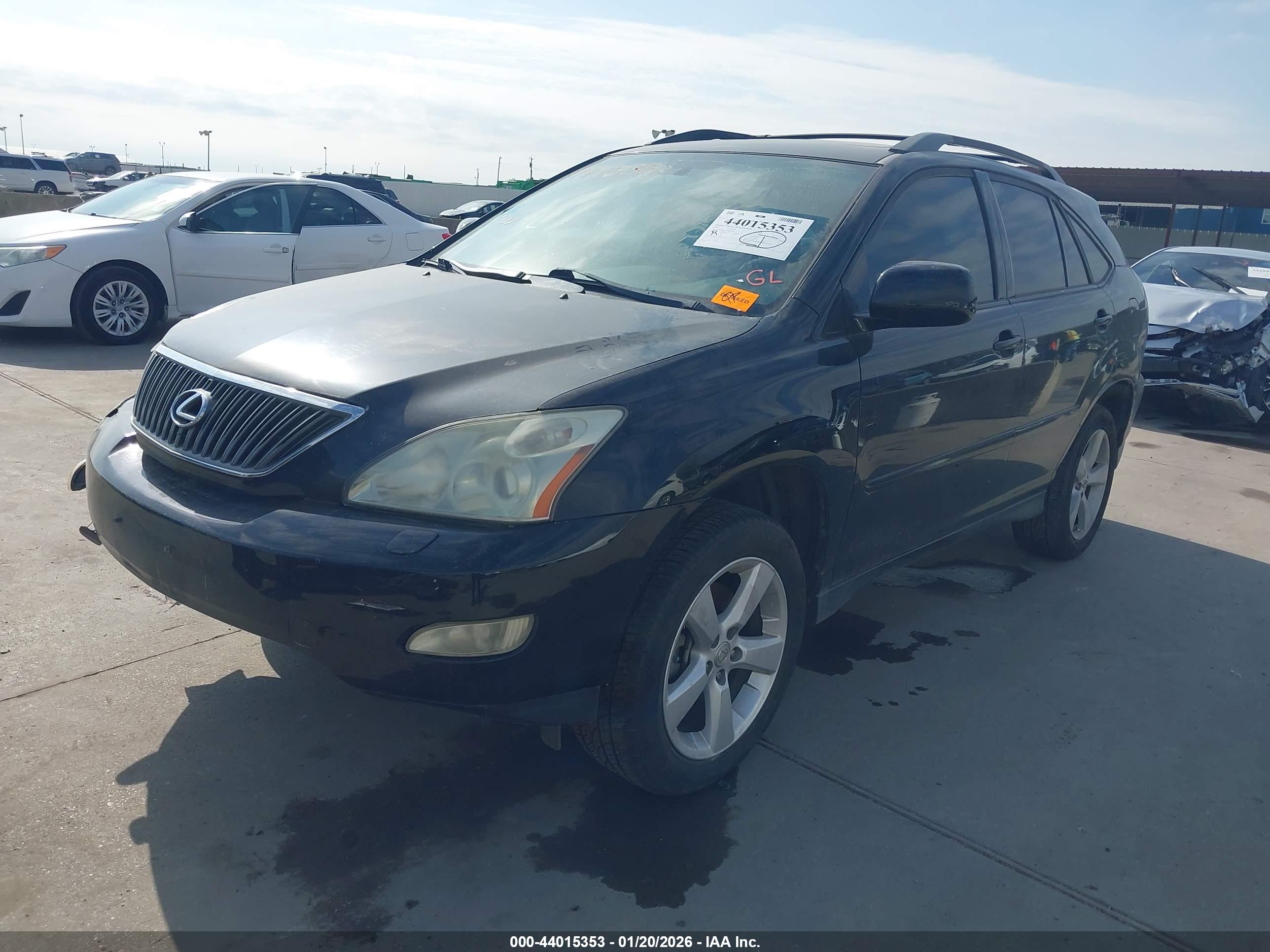 LEXUS RX image 2