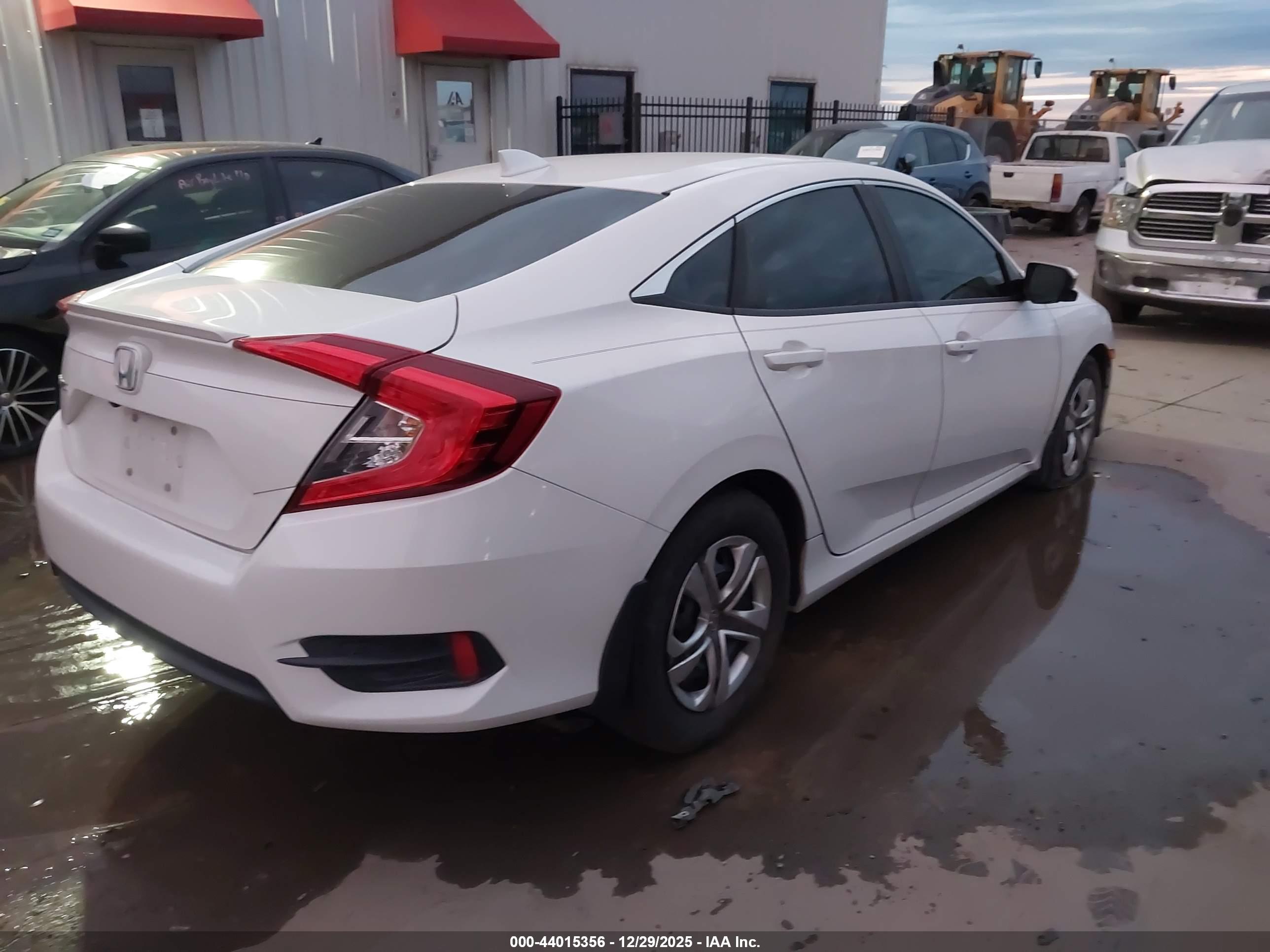 HONDA CIVIC image 4