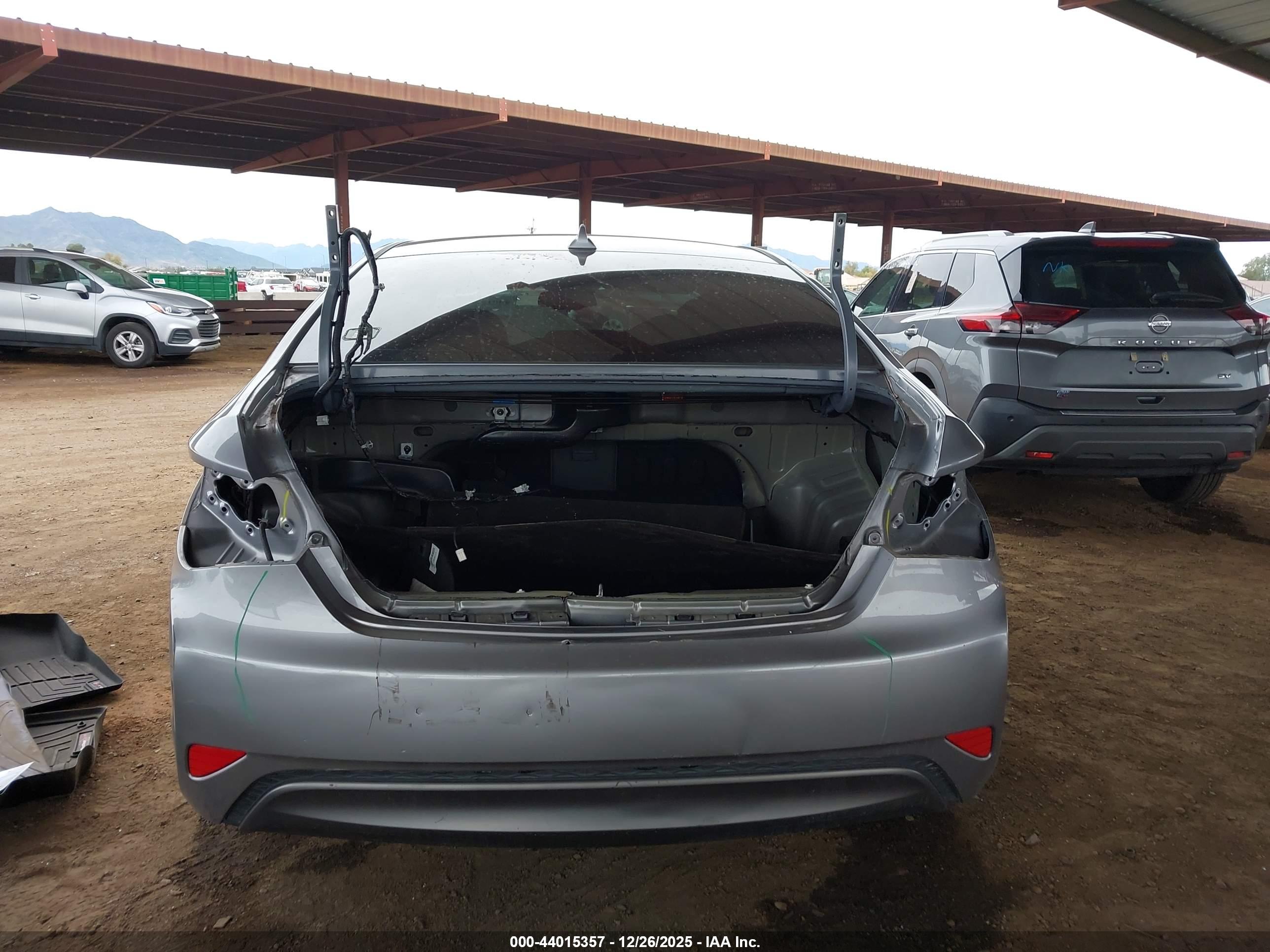 HYUNDAI SONATA image 6