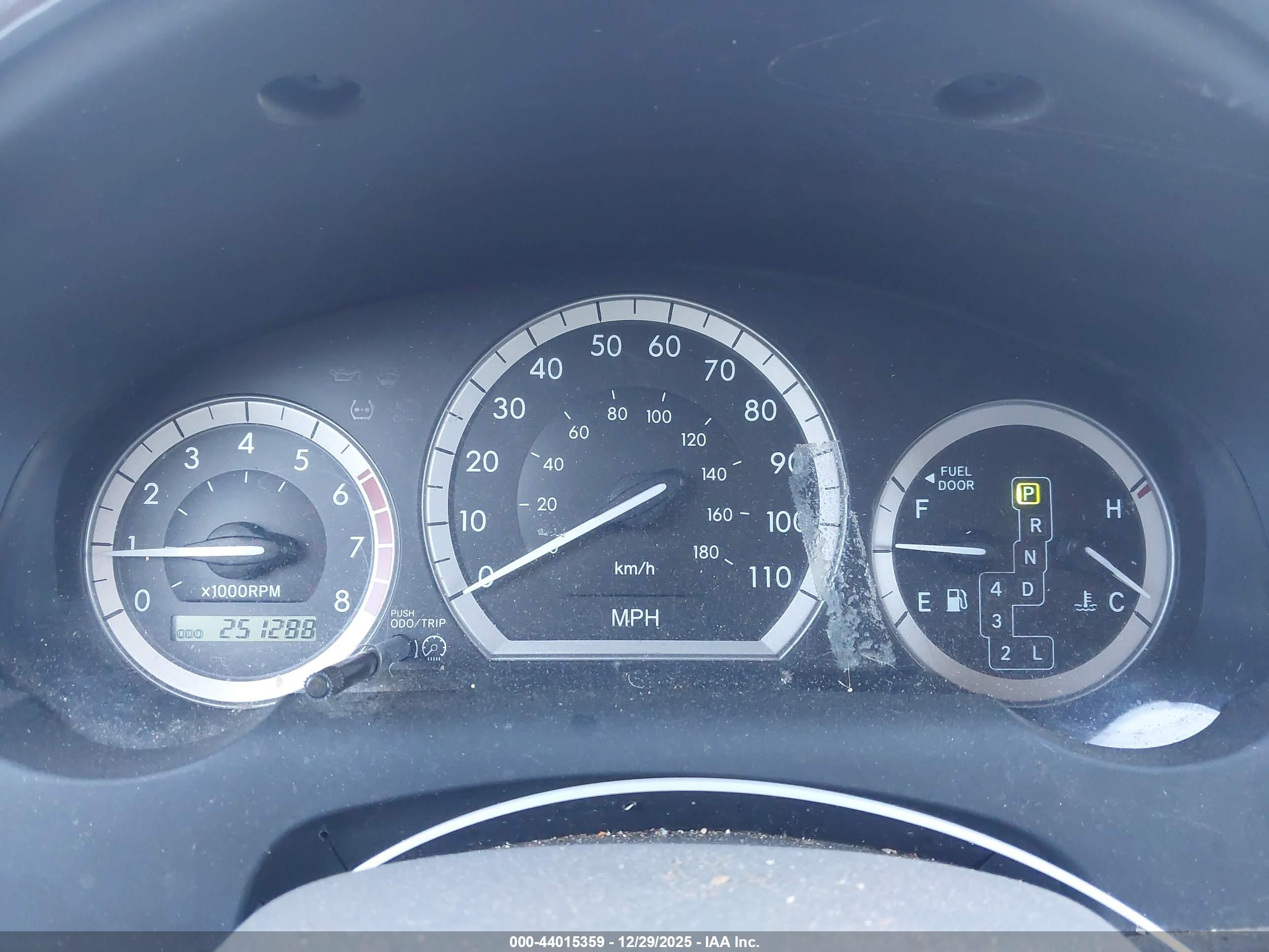 TOYOTA SIENNA image 7