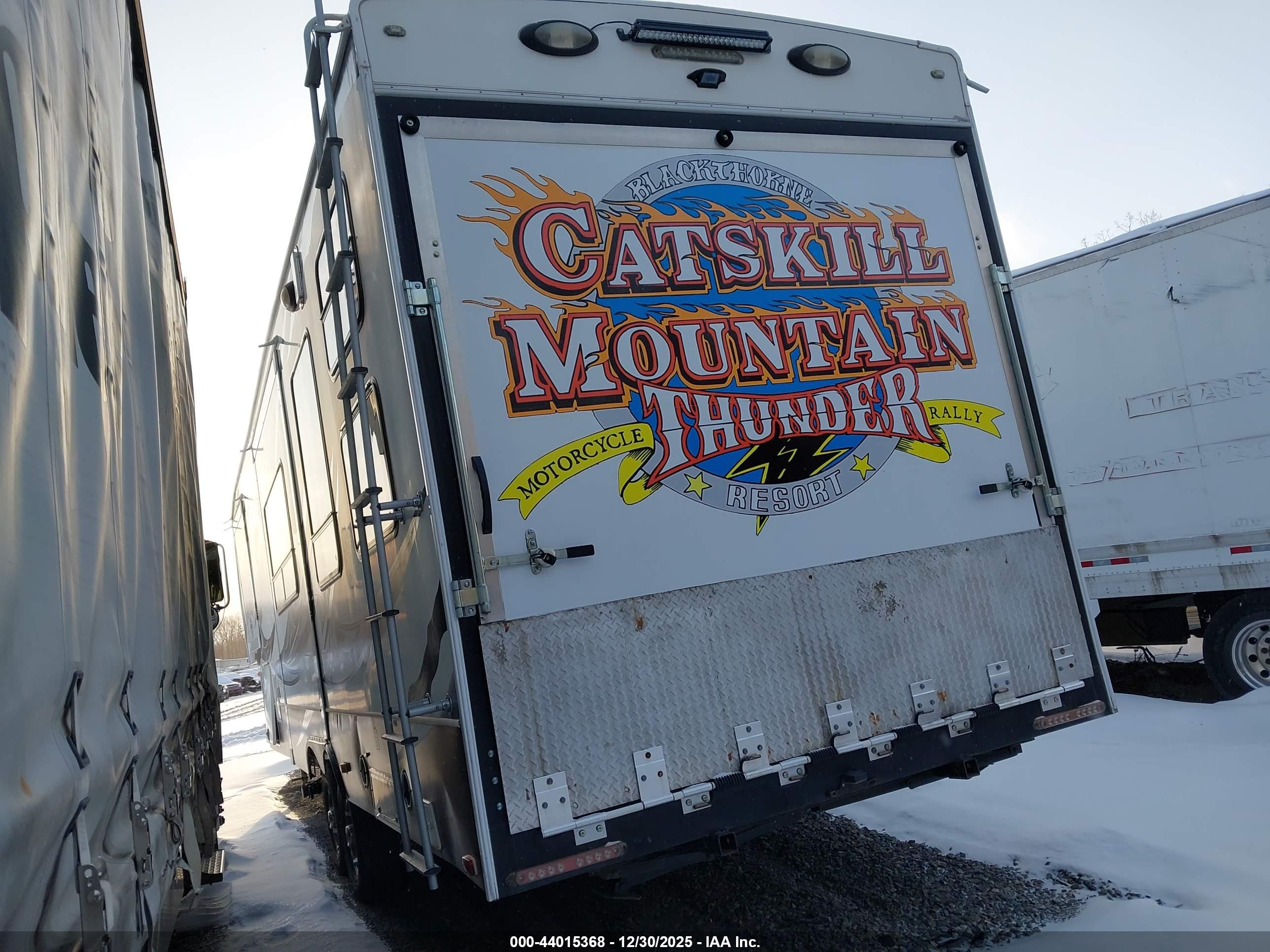 KEYSTONE RV image 3