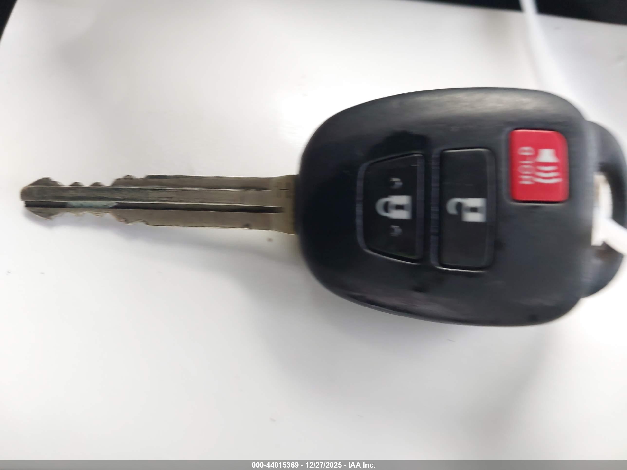 TOYOTA RAV4 image 11