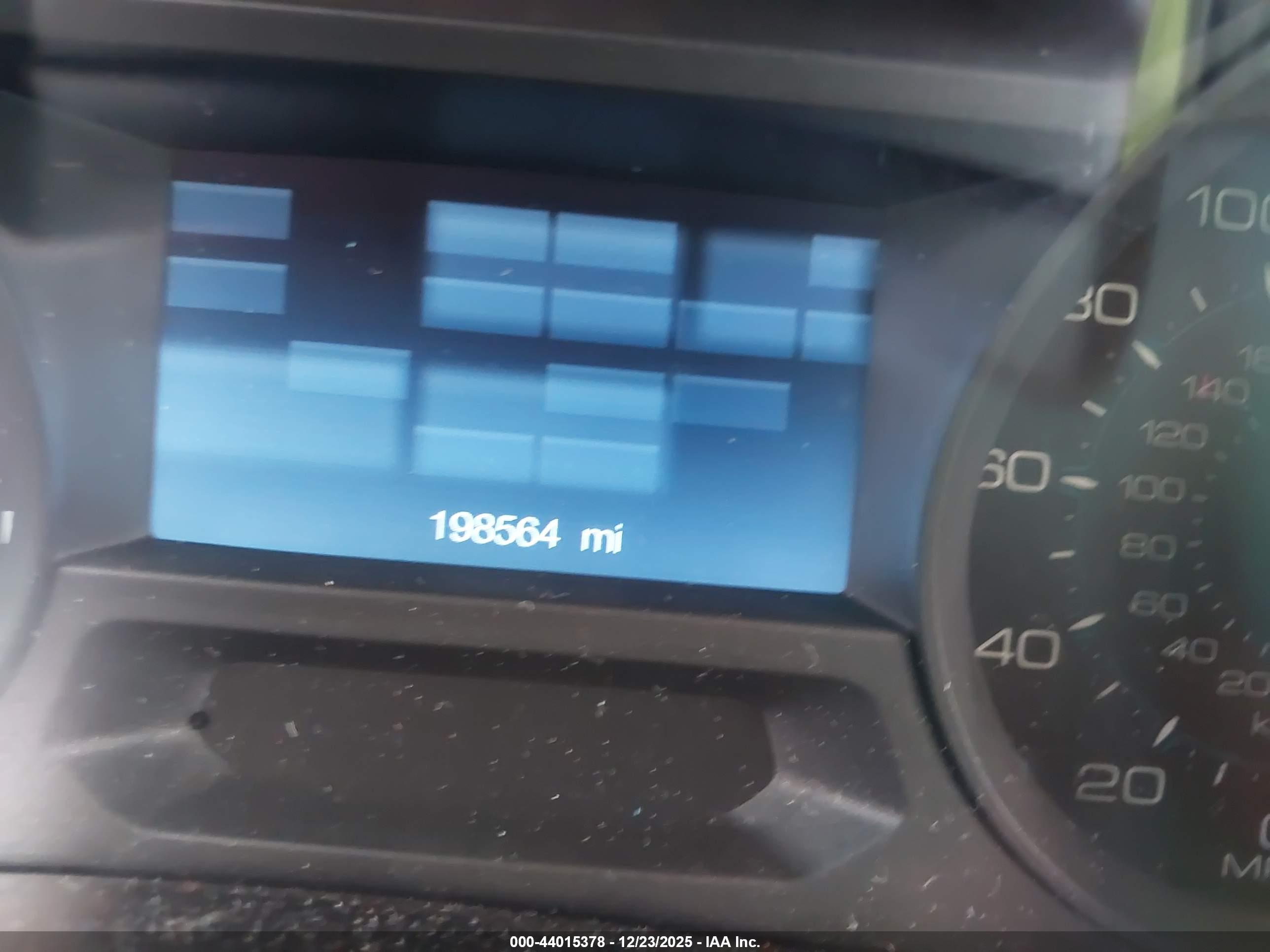 FORD EXPLORER image 7
