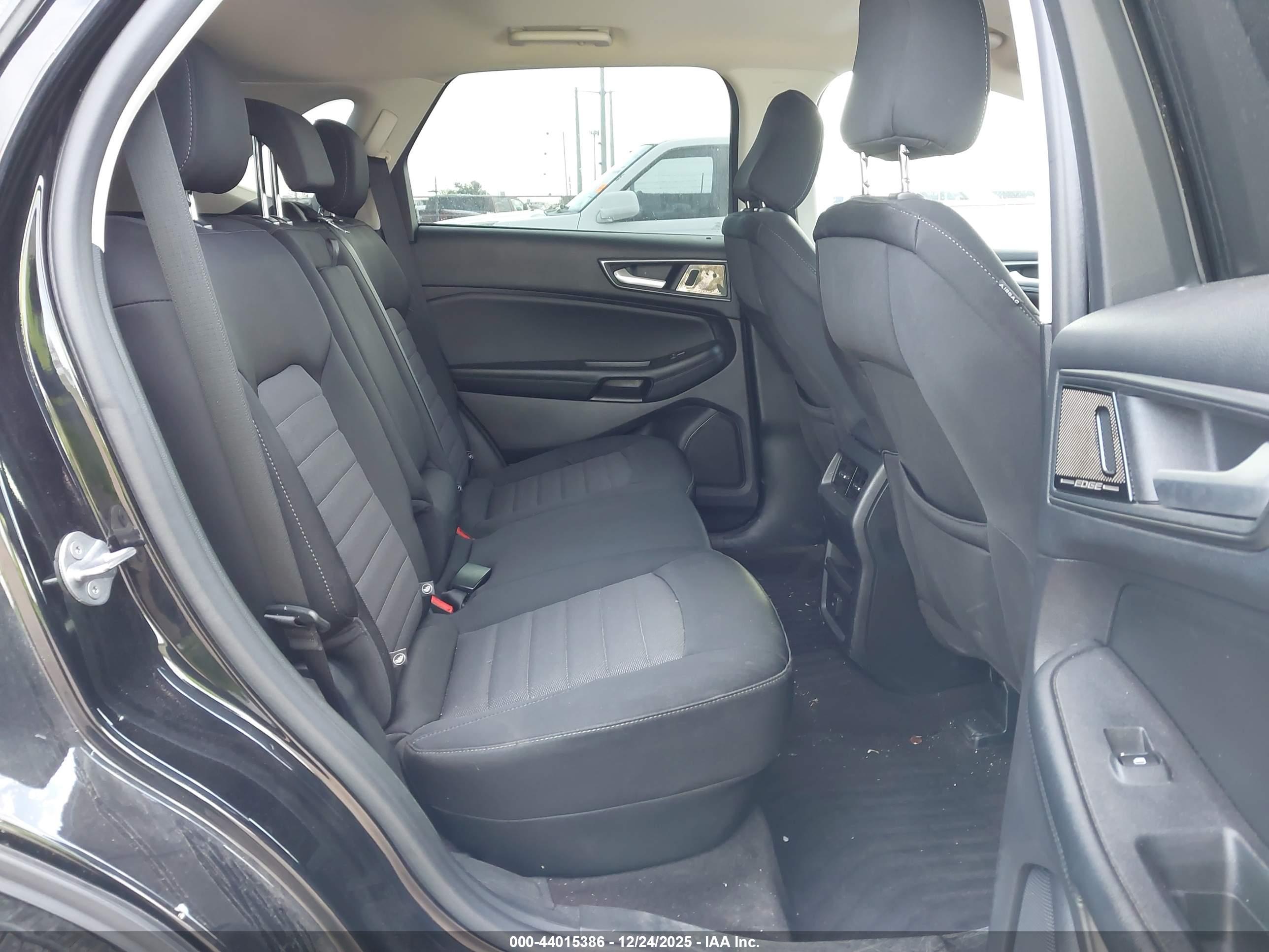 FORD EDGE image 8