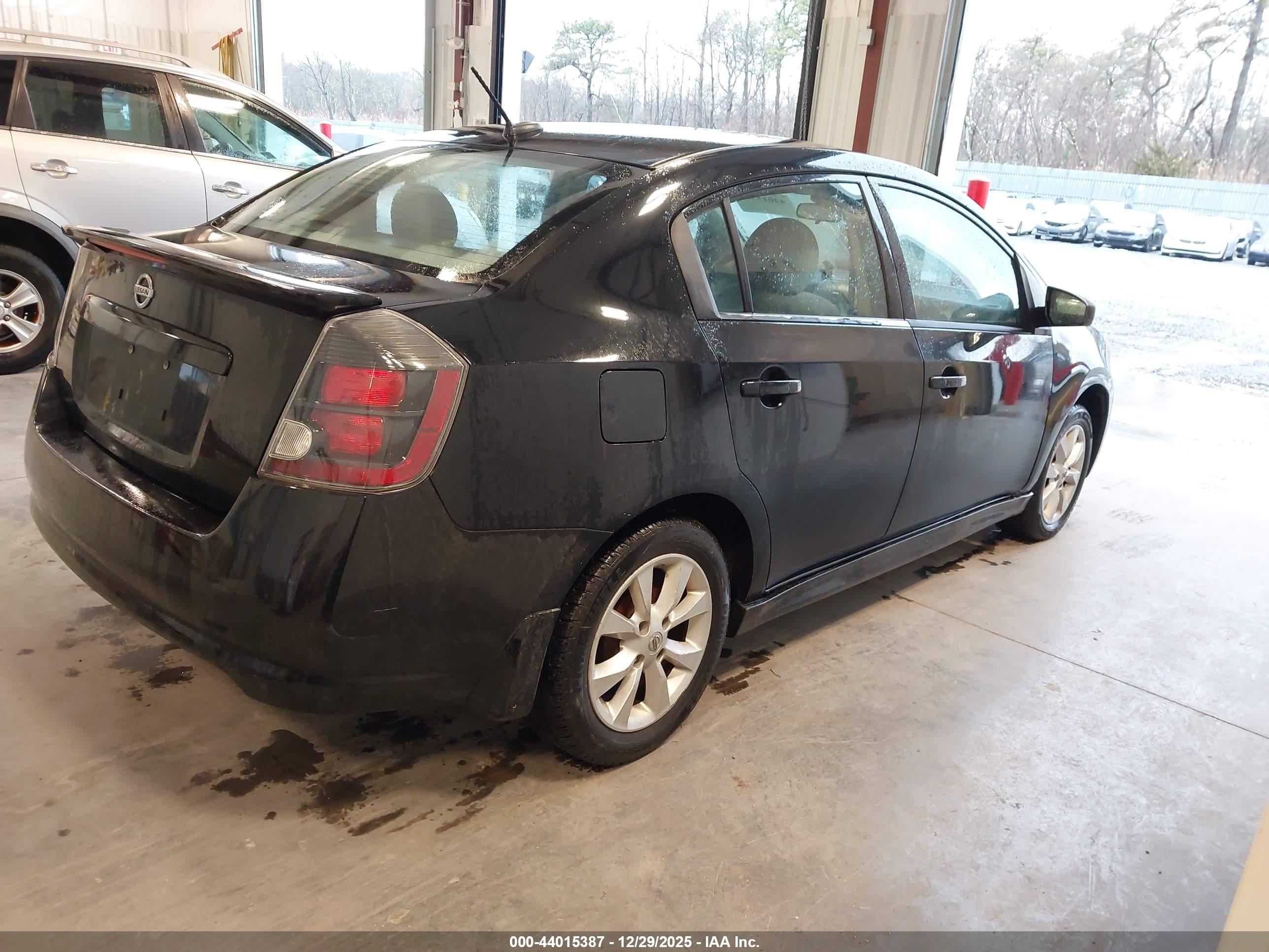 NISSAN SENTRA image 4
