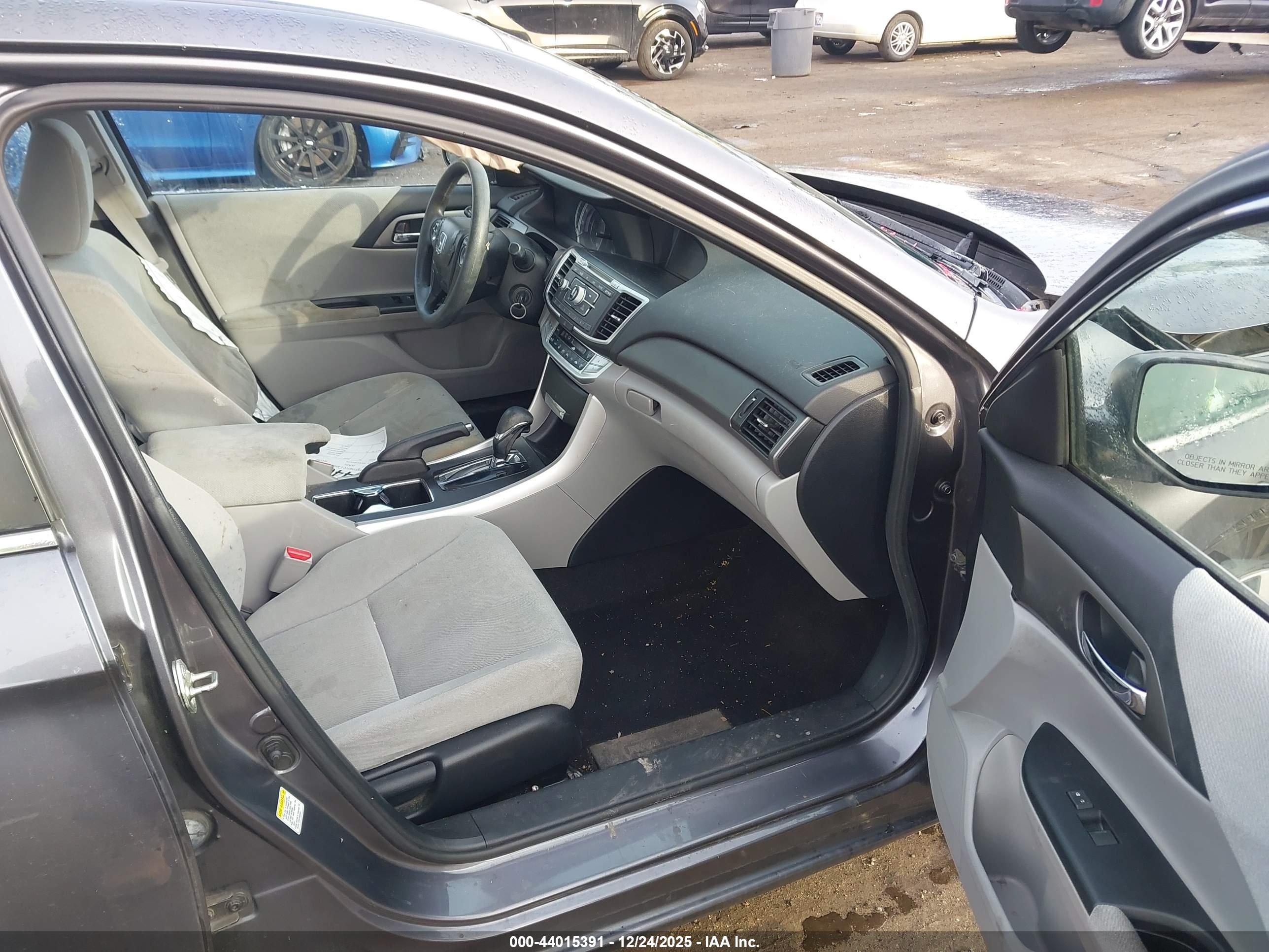 HONDA ACCORD image 5